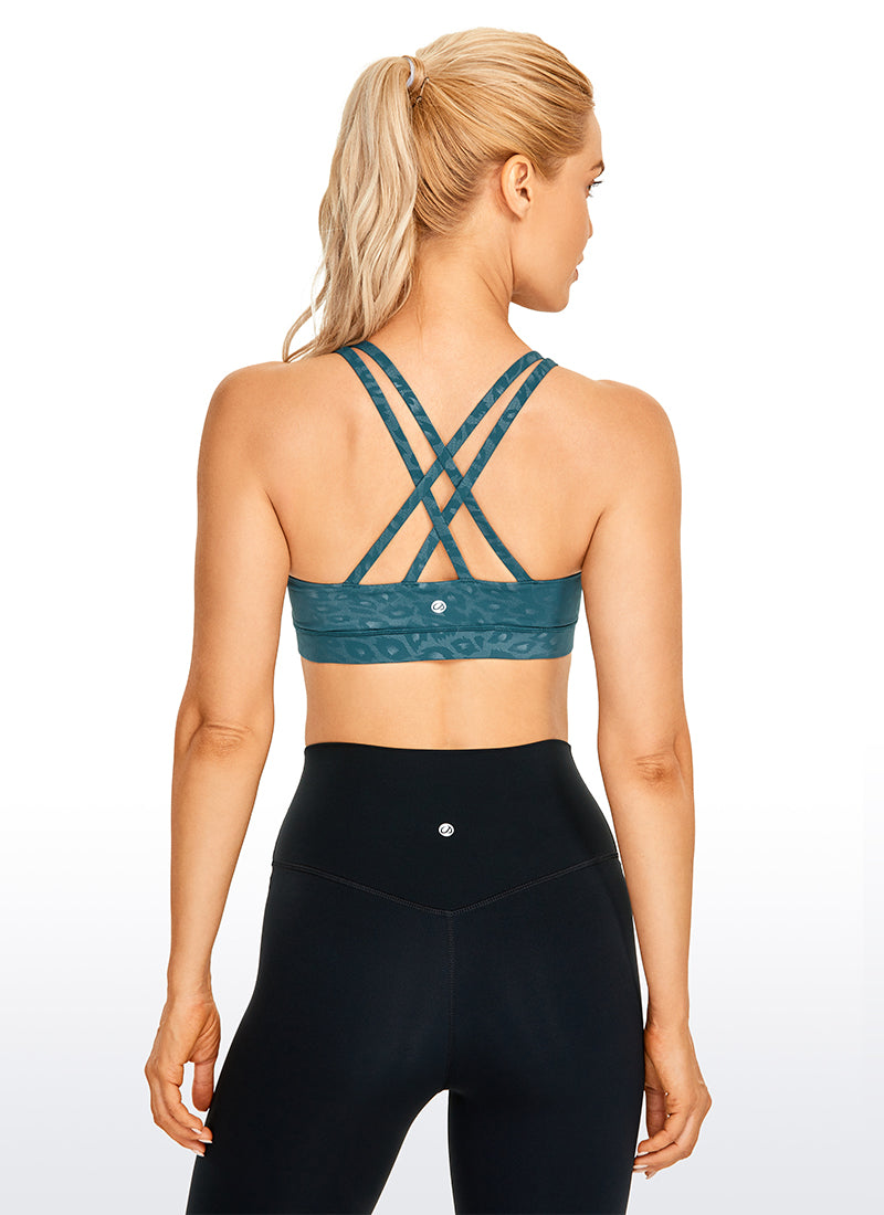 CRZ YOGA Damen Gekreuzt Rücken Spaghetti Abnehmbare Pads BH Gezackter Leopard -Paris Grün