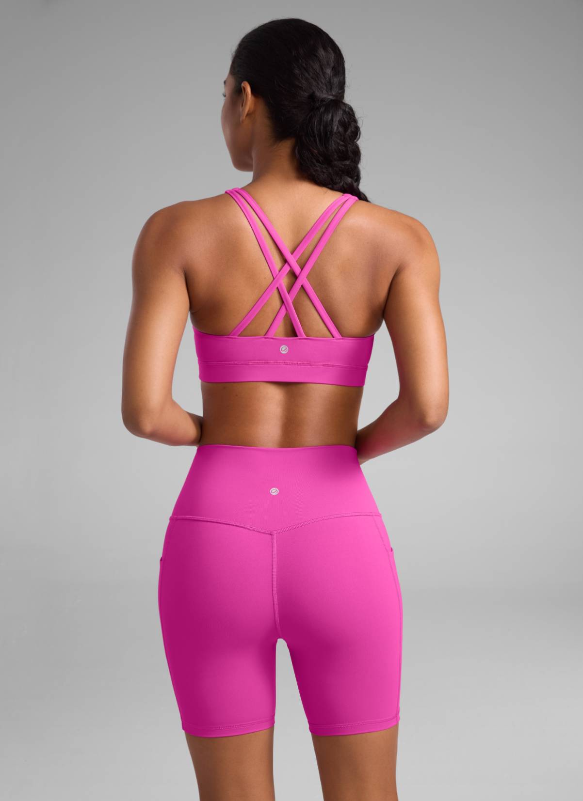 CRZ YOGA Damen Gekreuzt Rücken Spaghetti Abnehmbare Pads BH Hibiskus-Purpur