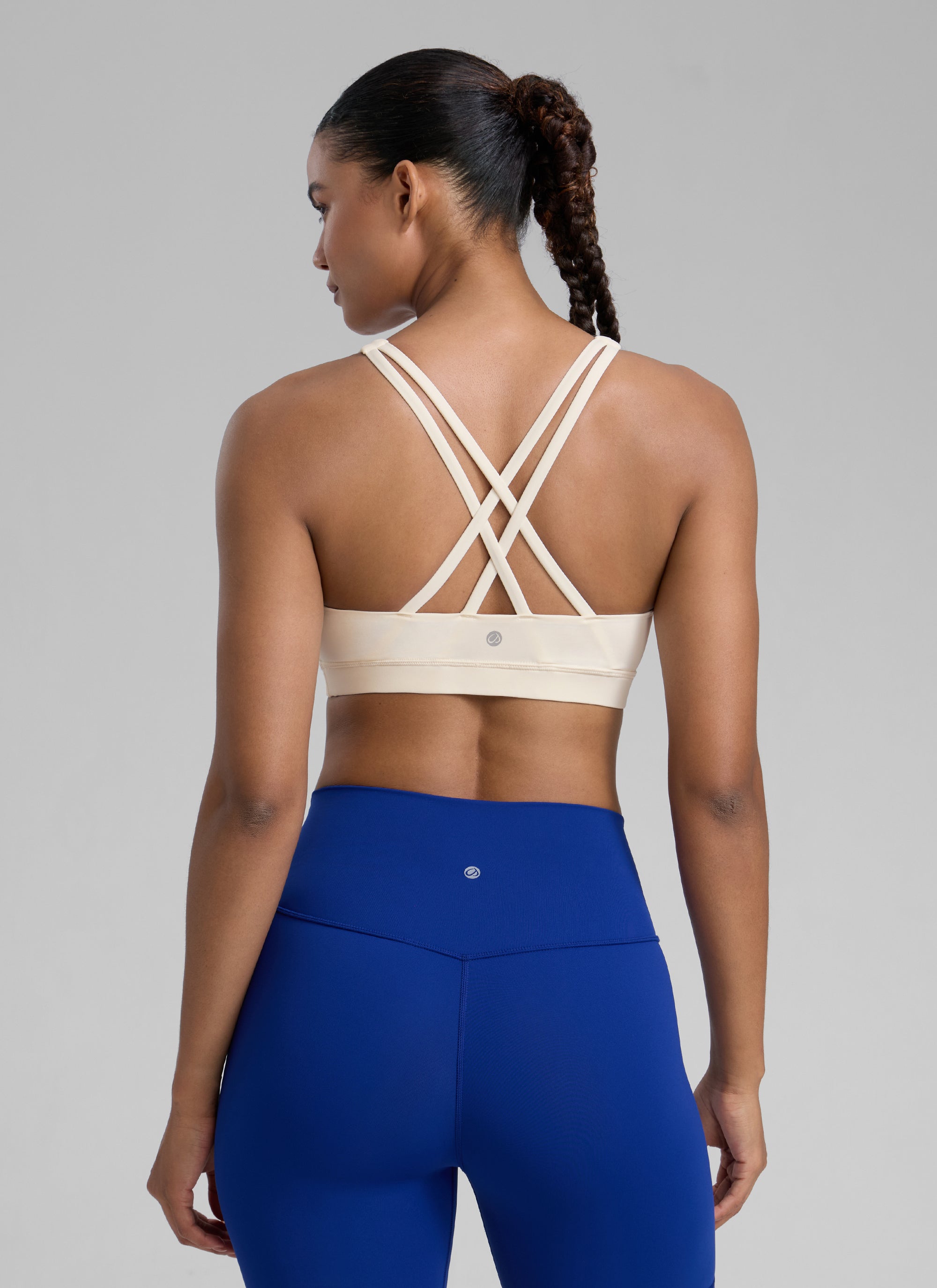 CRZ YOGA Damen Gekreuzt Rücken Spaghetti Abnehmbare Pads BH Weiße Aprikose