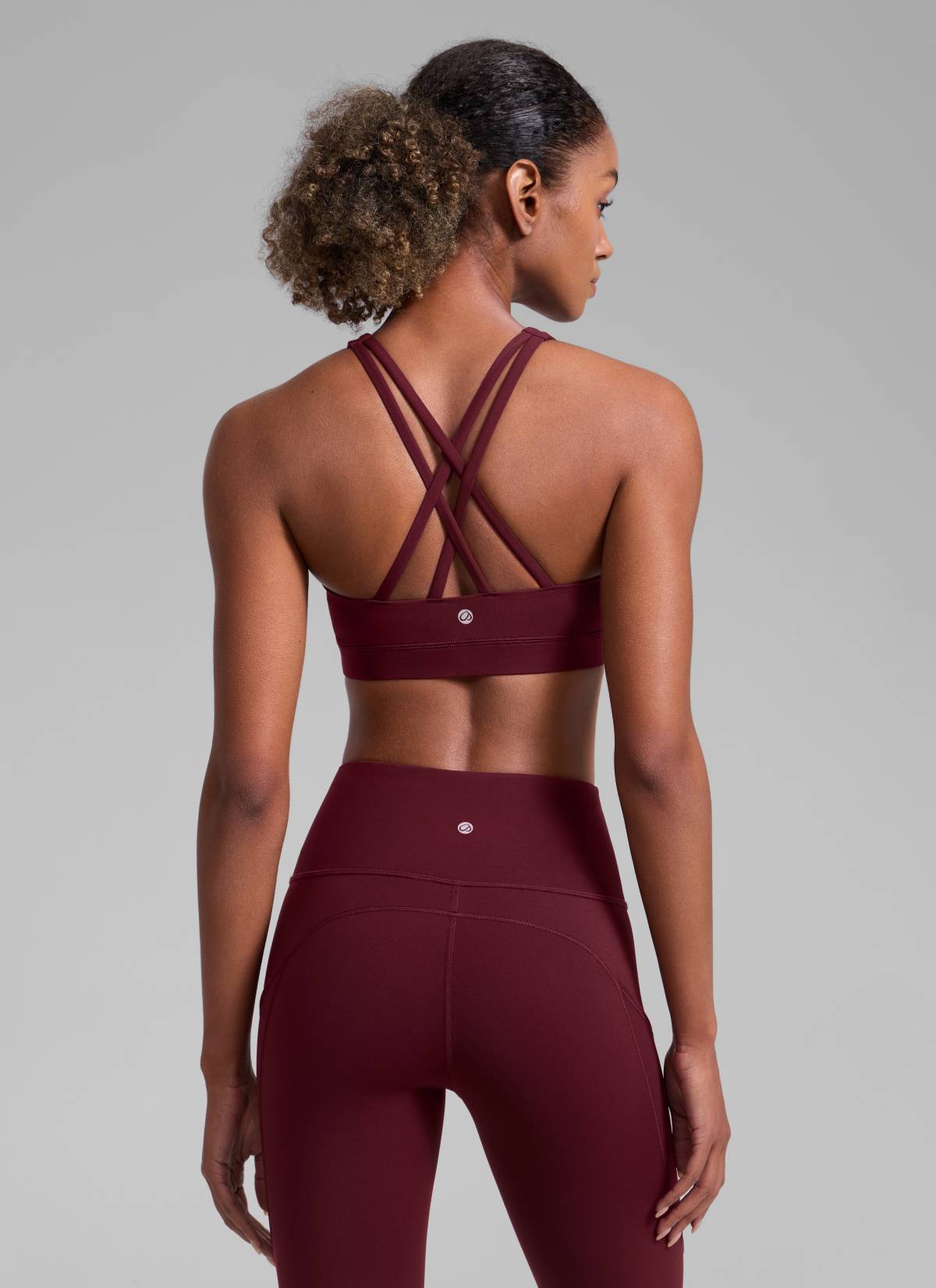 CRZ YOGA Damen Gekreuzt Rücken Spaghetti Abnehmbare Pads BH Roter Merlot