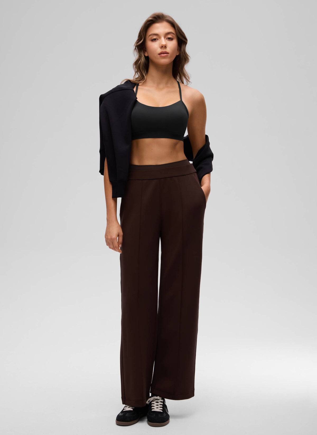 CRZ YOGA Damen Butterluxe Y-Rücken Racerback Sport BH Schwarz @model_info:Kriss