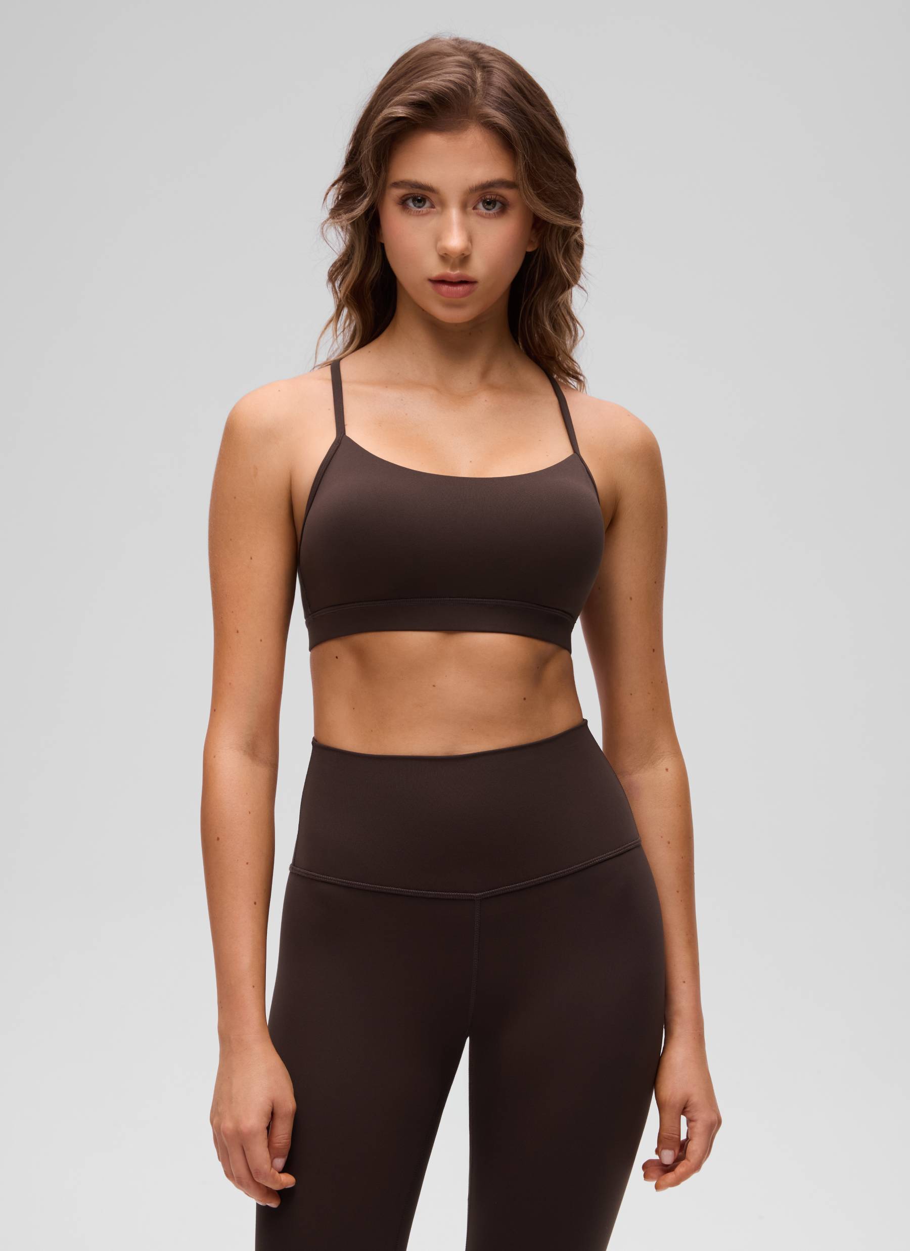 CRZ YOGA Damen Butterluxe Y-Rücken Racerback Sport BH Heißes Fudge-Brown