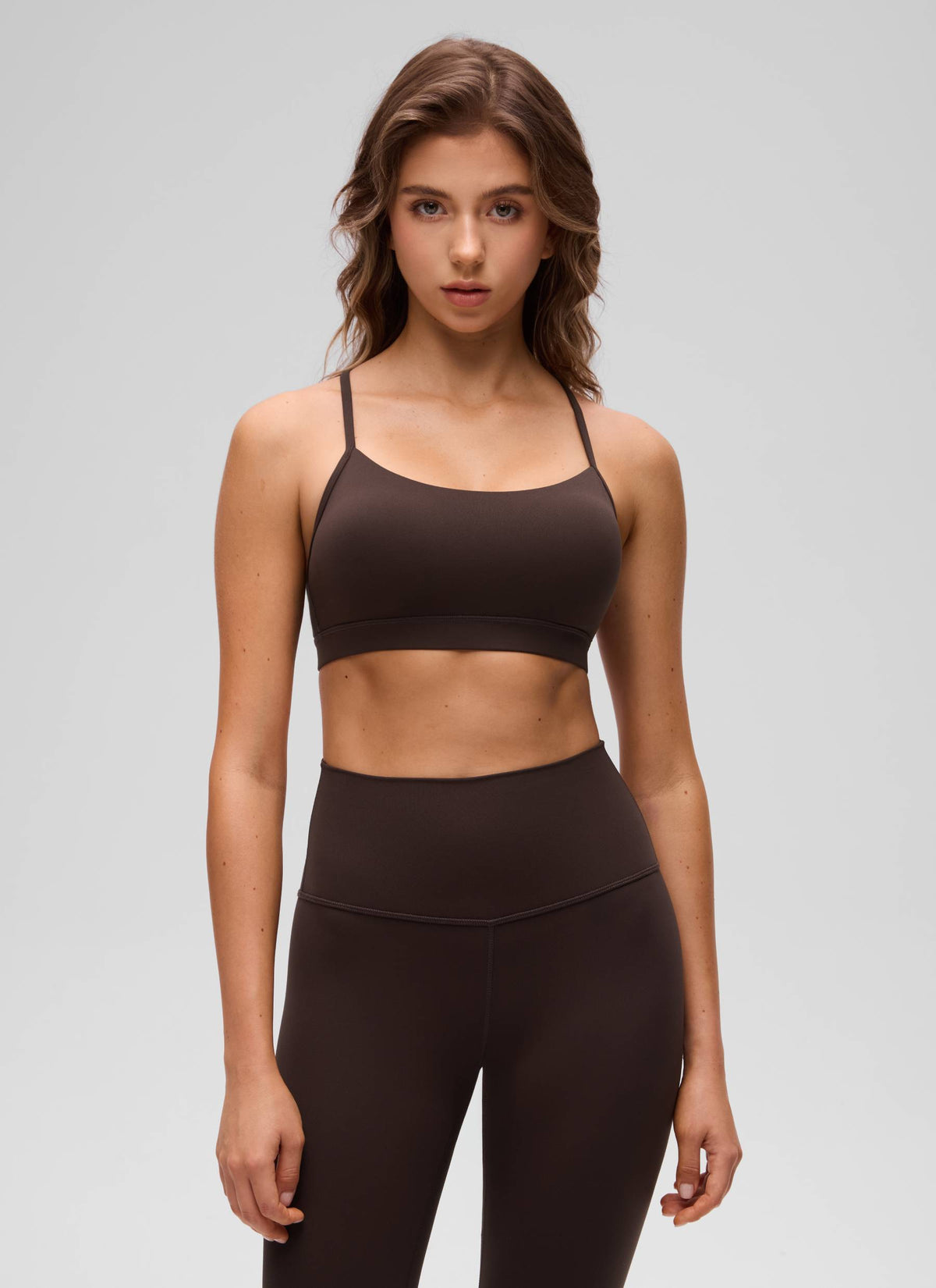 CRZ YOGA Damen Butterluxe Y-Rücken Racerback Sport BH Heißes Fudge-Brown @model_info:Kriss