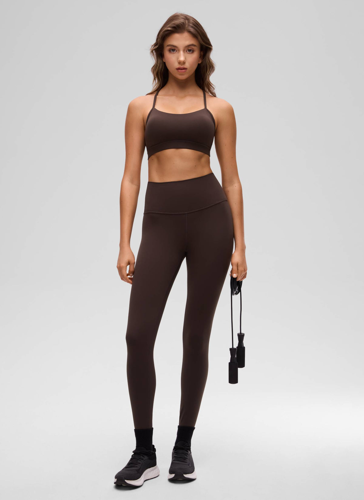 CRZ YOGA Damen Butterluxe Y-Rücken Racerback Sport BH Heißes Fudge-Brown @model_info:Kriss