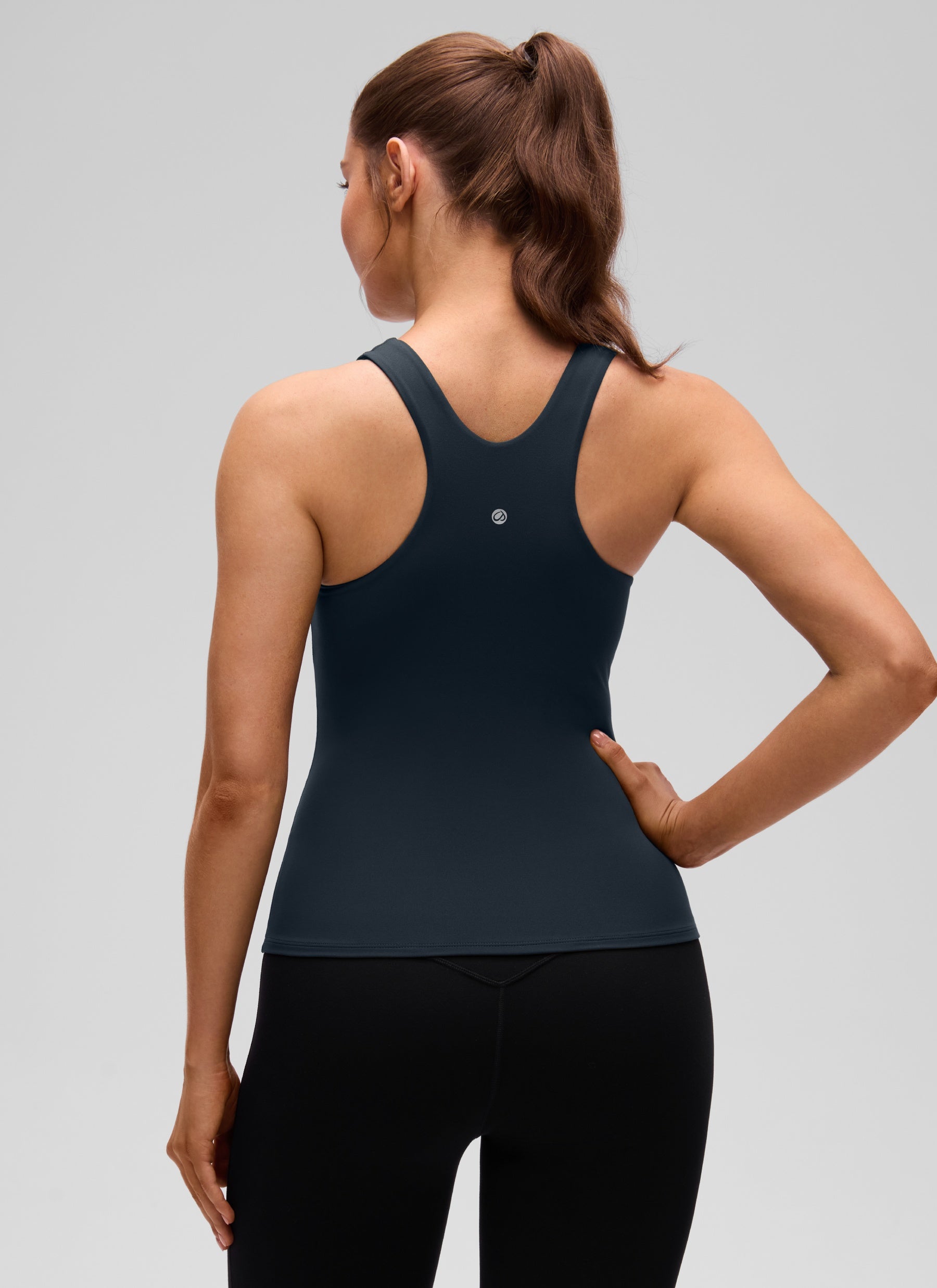 CRZ YOGA Damen Butterluxe Racerback Longline Gepolstert Tank Top Echte Marine
