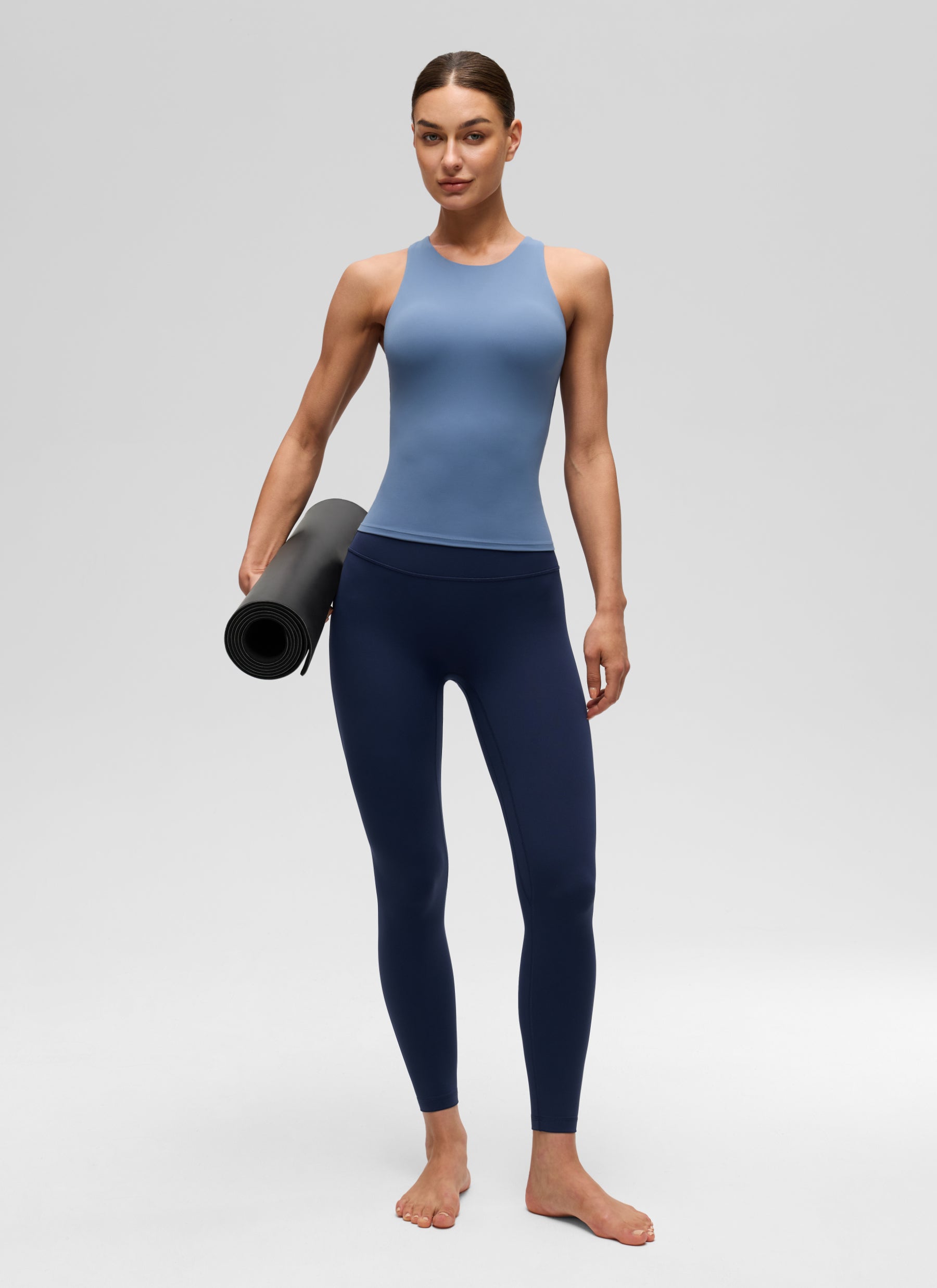 CRZ YOGA Damen Butterluxe Racerback Longline Gepolstert Tank Top Oase Blau
