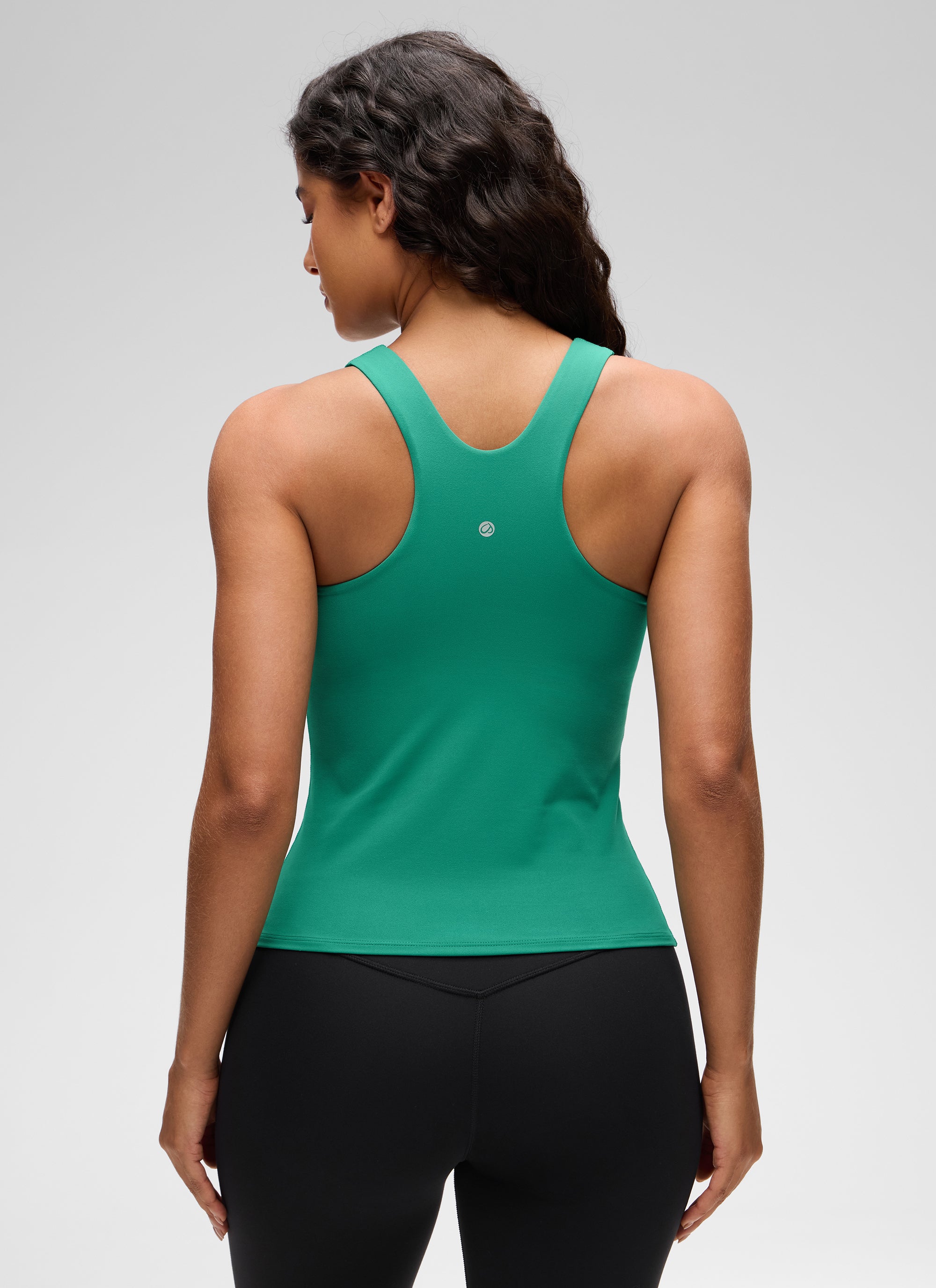 CRZ YOGA Damen Butterluxe Racerback Longline Gepolstert Tank Top Cascadia Grün