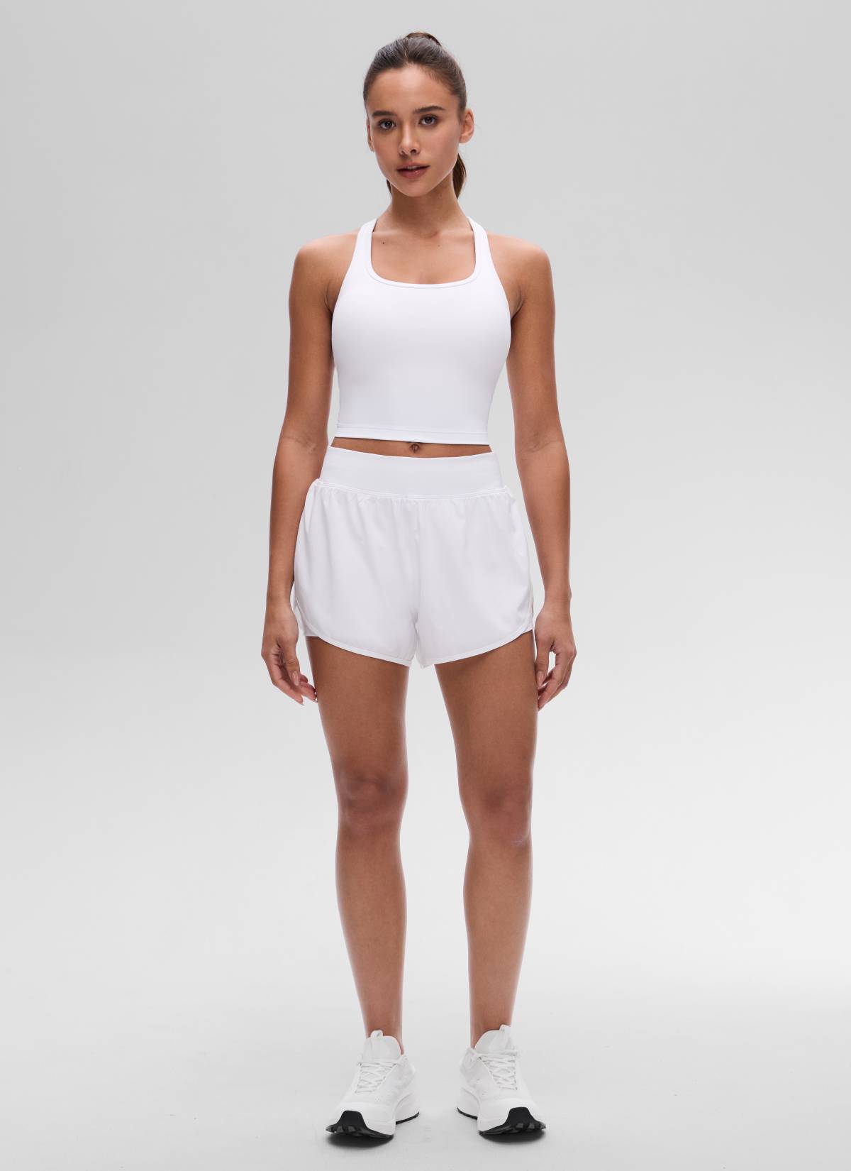 CRZ YOGA Damen Butterluxe Longline Racerback Tanktop Weiss