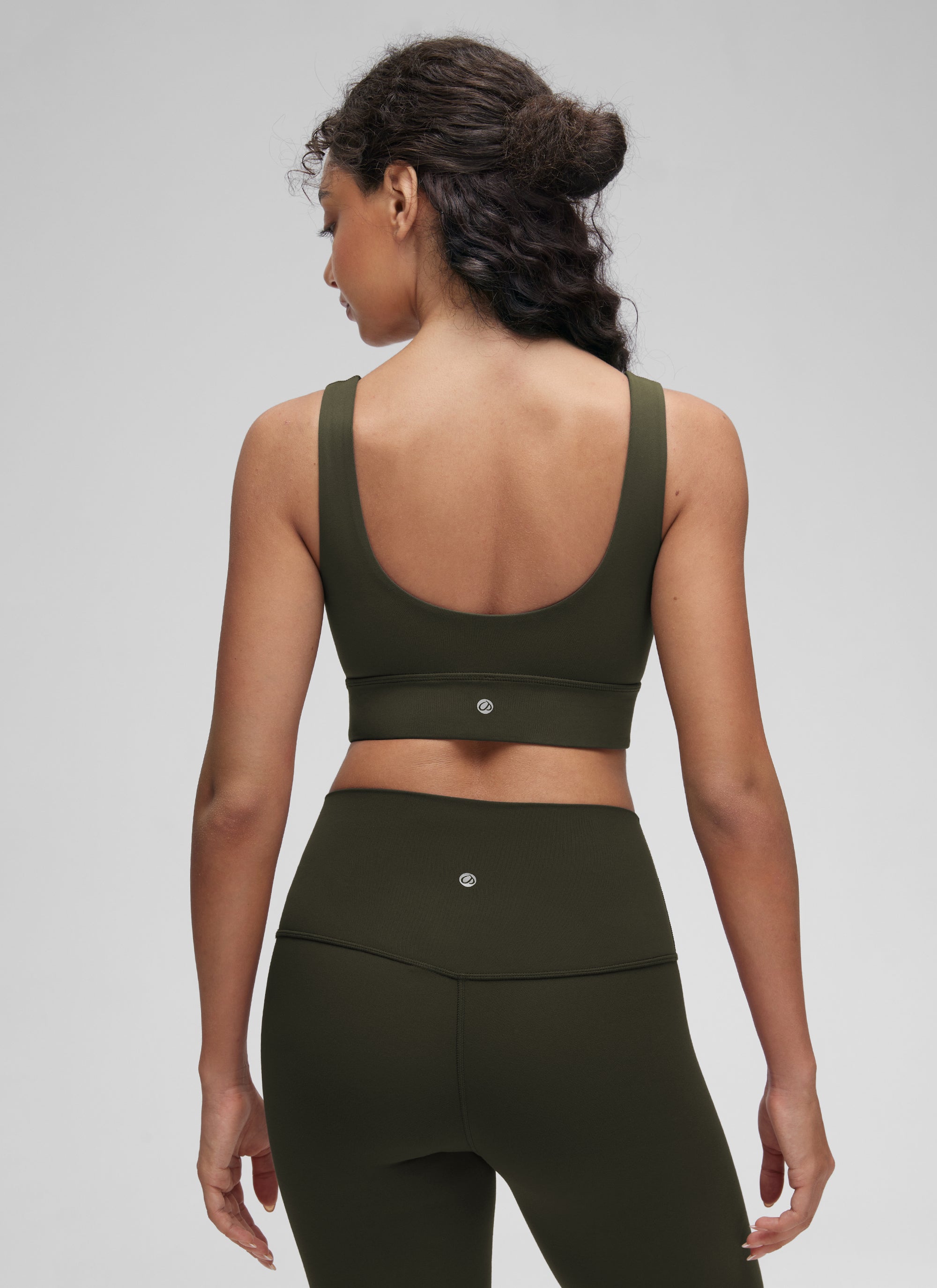 CRZ YOGA Damen Butterluxe U Back Ohne Buegel Longline  Sport BH Olivgrün