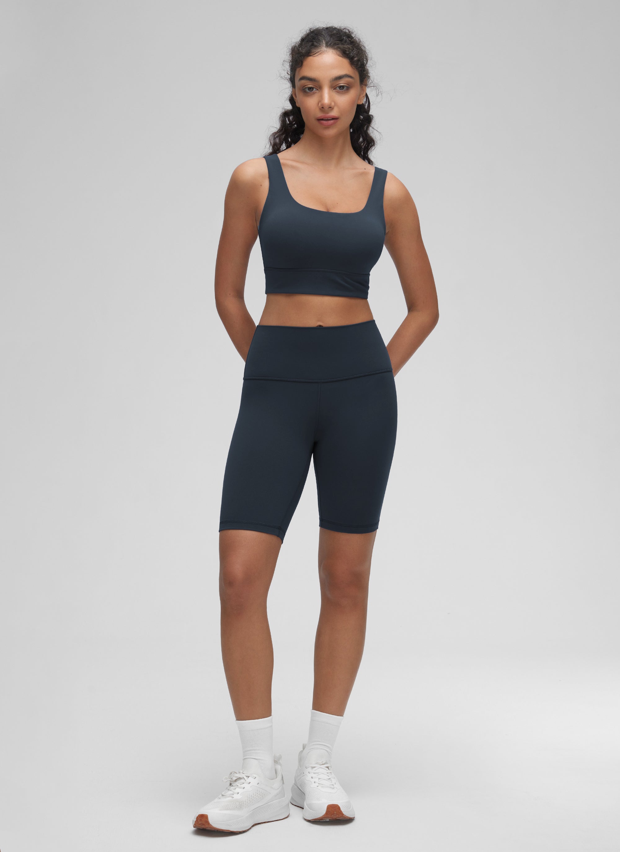 CRZ YOGA Damen Butterluxe U Back Ohne Buegel Longline  Sport BH Echte Marine