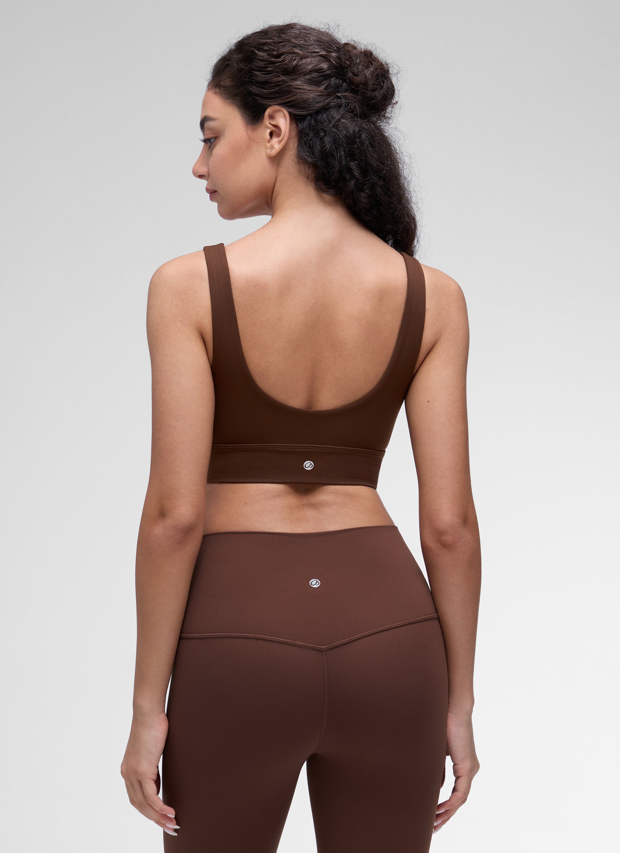 CRZ YOGA Damen Butterluxe U Back Ohne Buegel Longline Sport BH Lava Braun