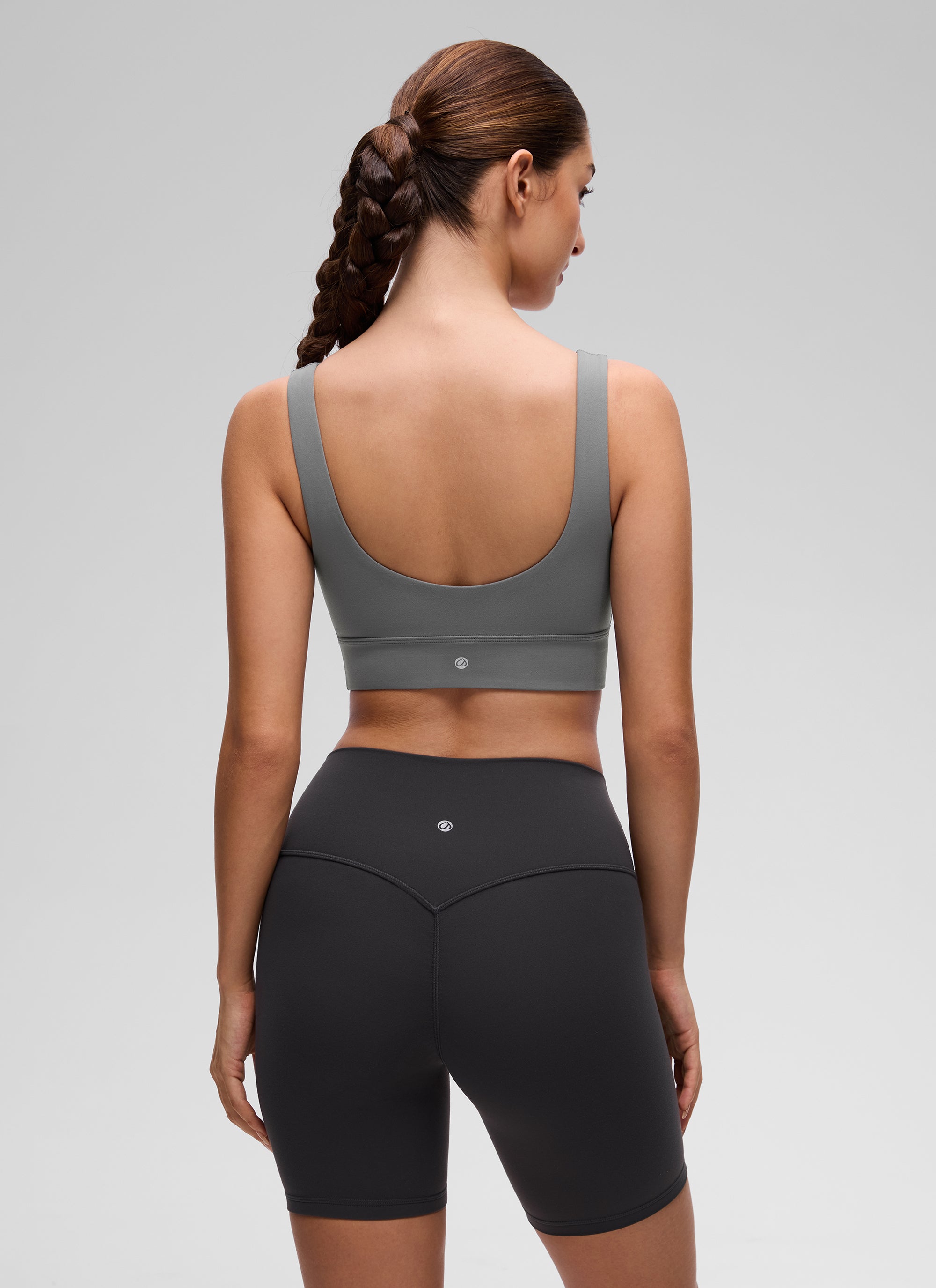 CRZ YOGA Damen Butterluxe U Back Ohne Buegel Longline Sport BH Aschgrau