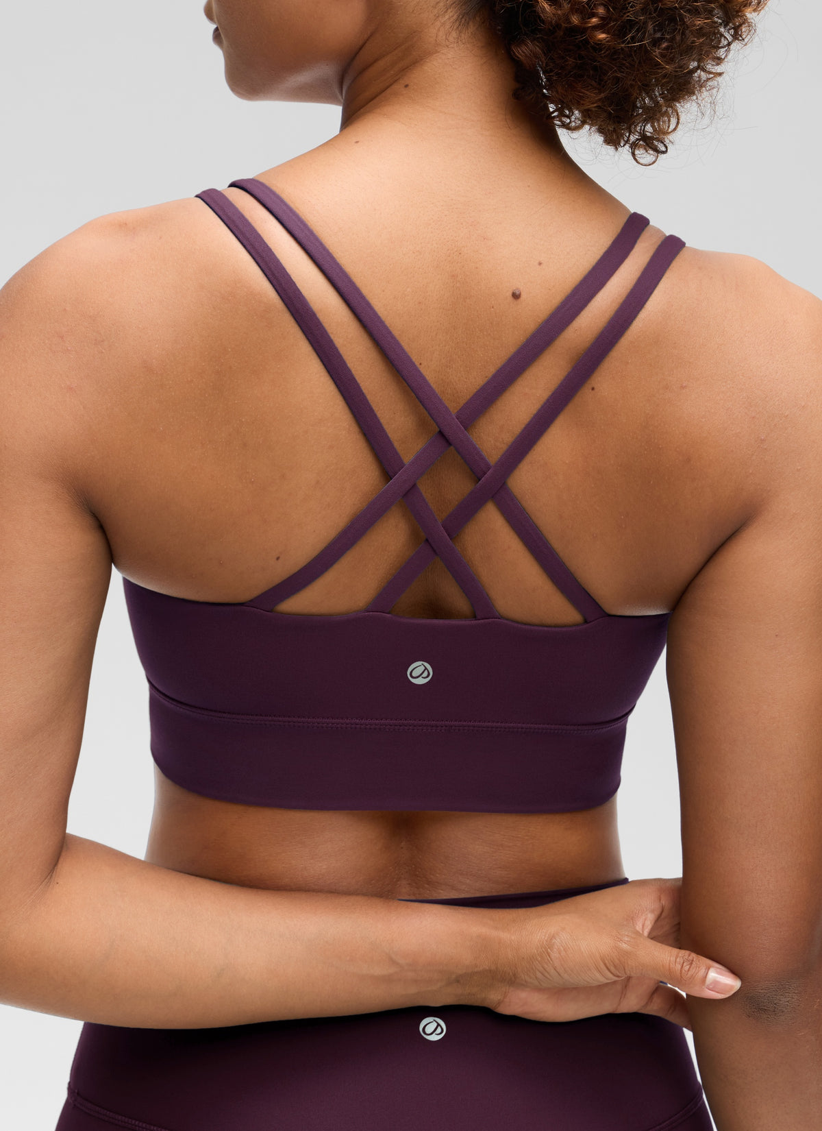 CRZ YOGA Damen Butterluxe Strappy Sport BH Ohne Bügel Dunkellila @model_info:Barbara