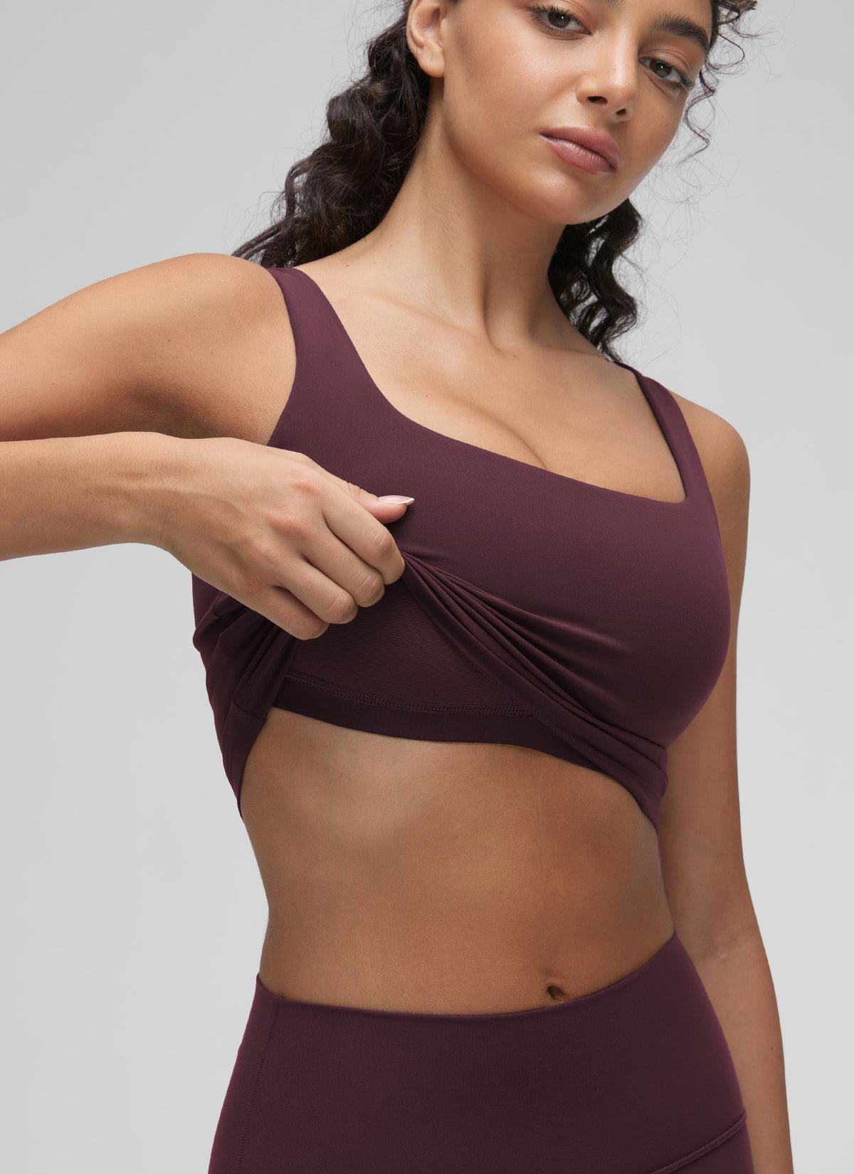 CRZ YOGA Damen Butterluxe Gepolstert Ohne Bügel Sport BH Reife Pflaume