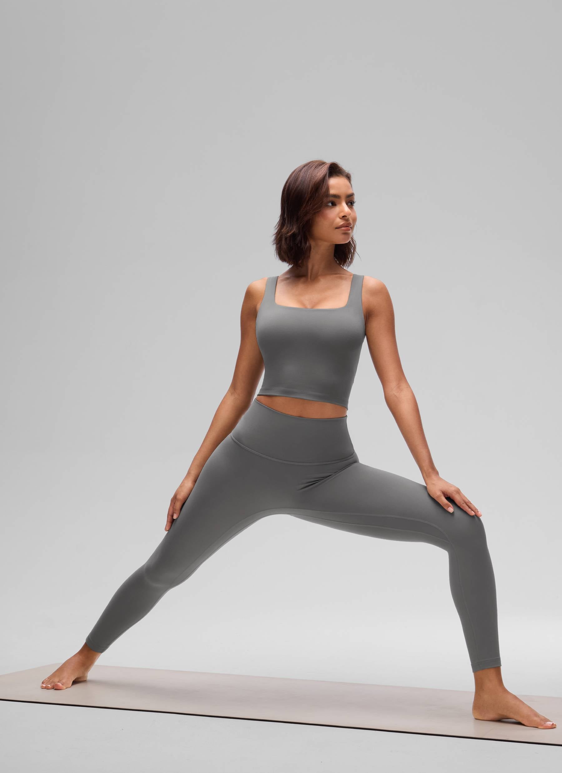 CRZ YOGA Damen Butterluxe Gepolstert Ohne Bügel Sport BH Aschgrau