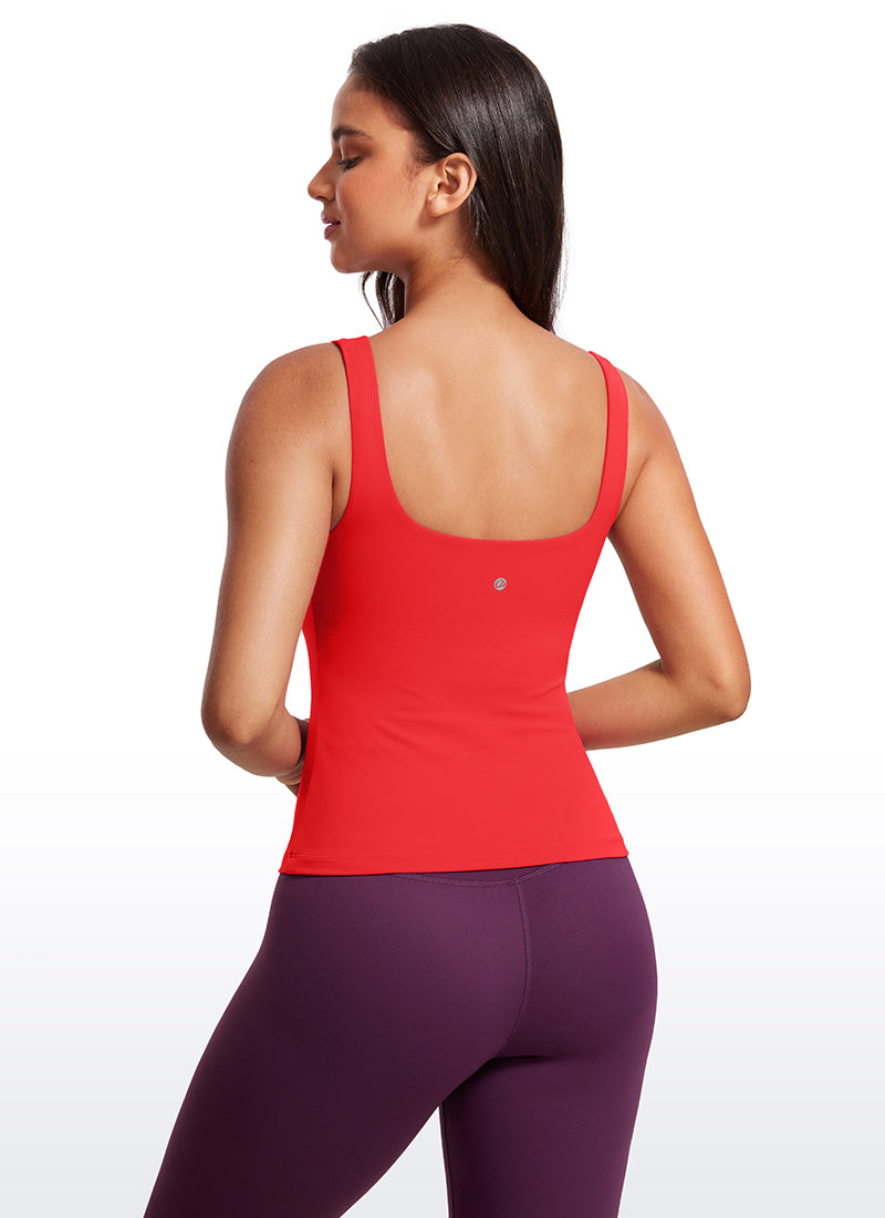 CRZ YOGA Damen Butterluxe Sport Tank Tops mit Integriertem BH Tiefrot