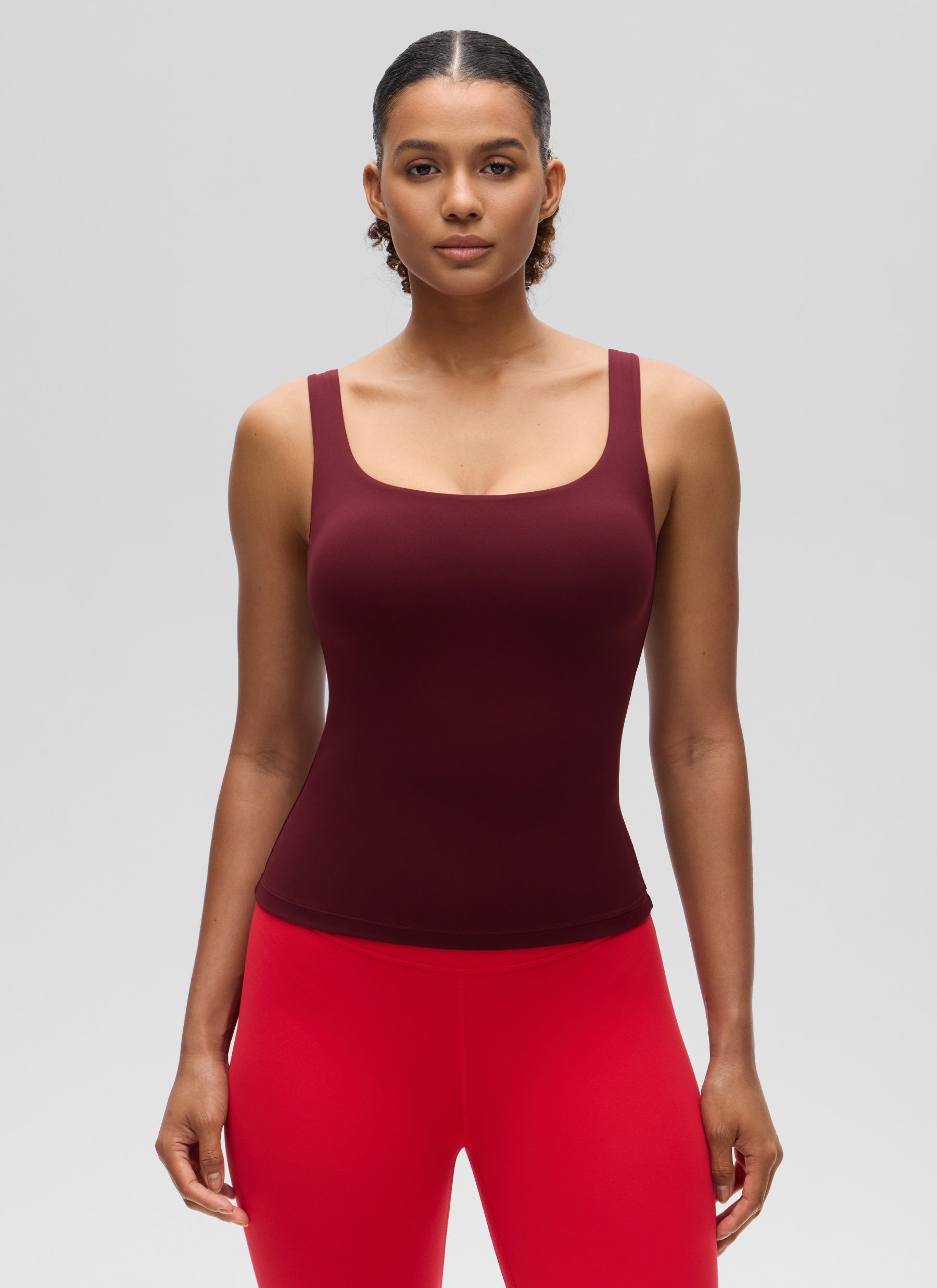 CRZ YOGA Damen Butterluxe Sport Tank Tops mit Integriertem BH Roter Merlot