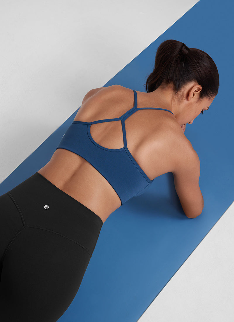 CRZ YOGA Damen Butterluxe Y-Rücken Racerback Sport BH Ohne Bügel FRANZÖSISCHE MARINE