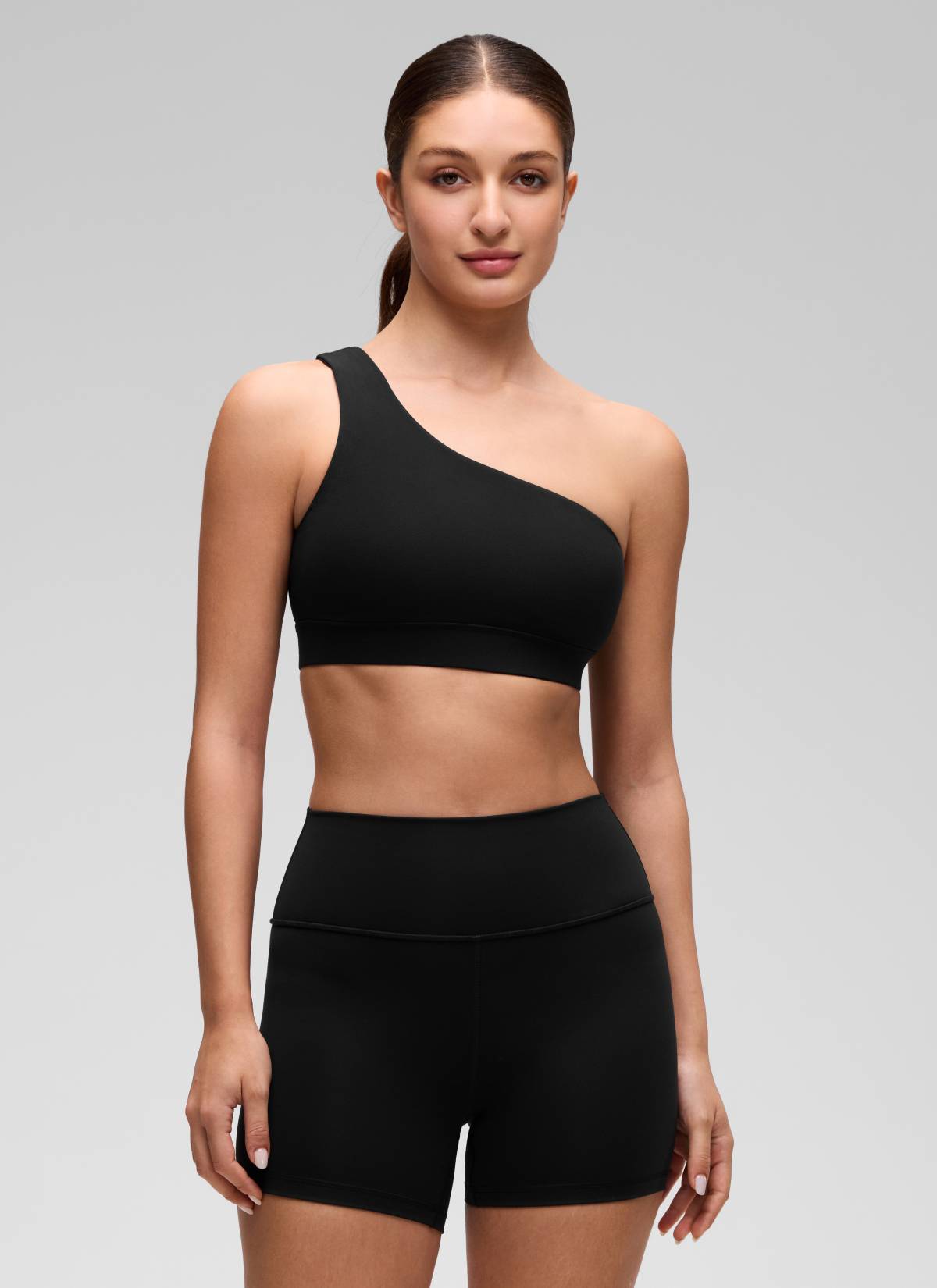 CRZ YOGA Butterluxe Womens One Shoulder Sports Bra Asymmetrical Padded Schwarz