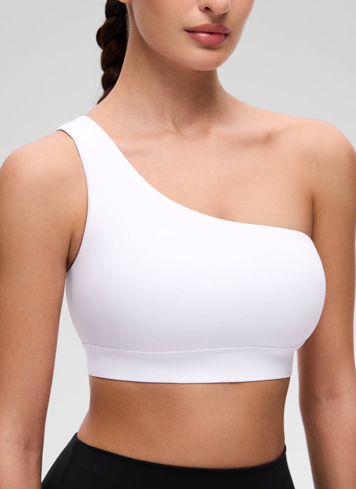 CRZ YOGA Butterluxe Womens One Shoulder Sports Bra Asymmetrical Padded Weiss