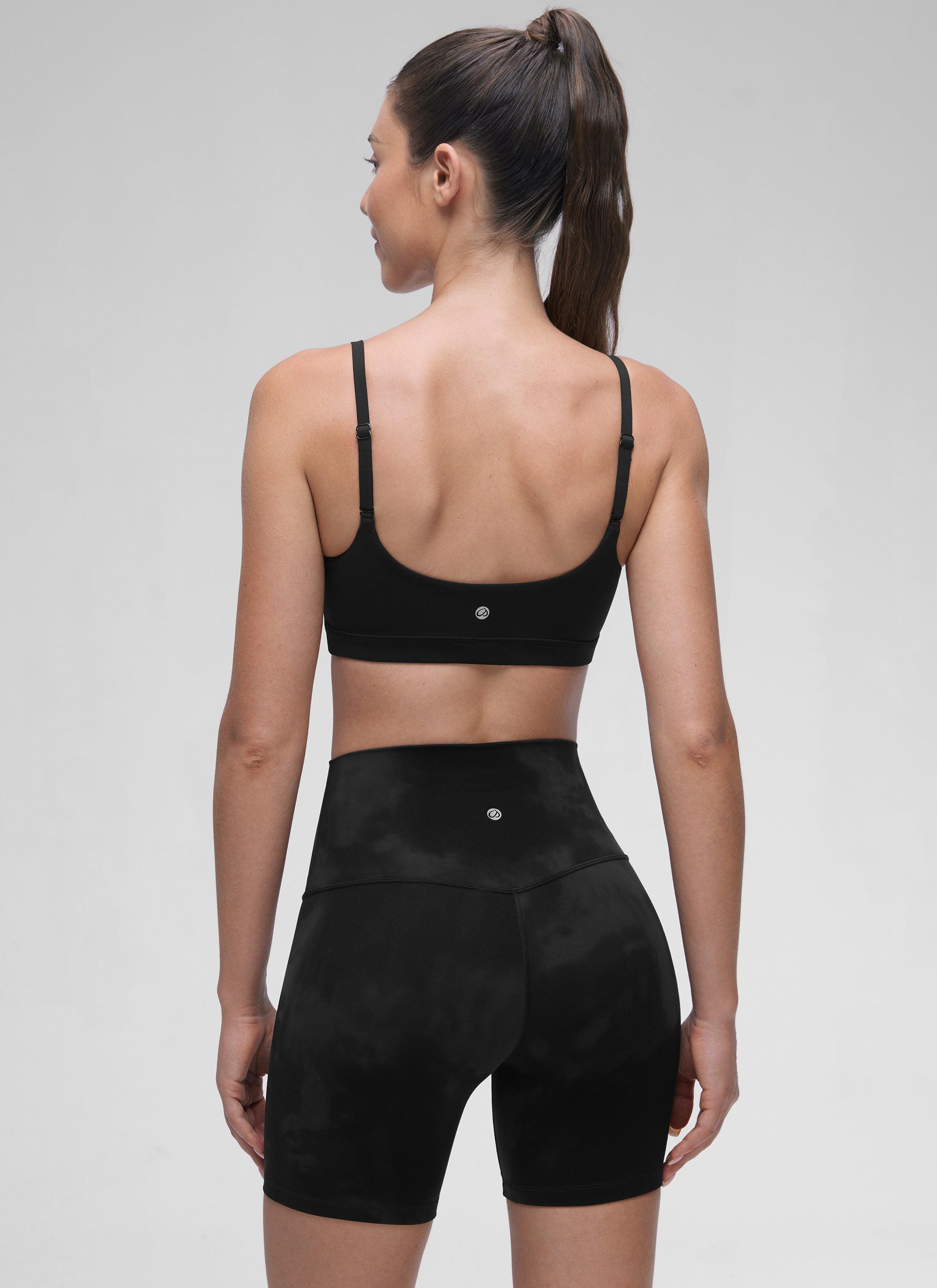 CRZ YOGA Butterluxe Damen Verstellbar Spaghetti Träger Sport BH Schwarz