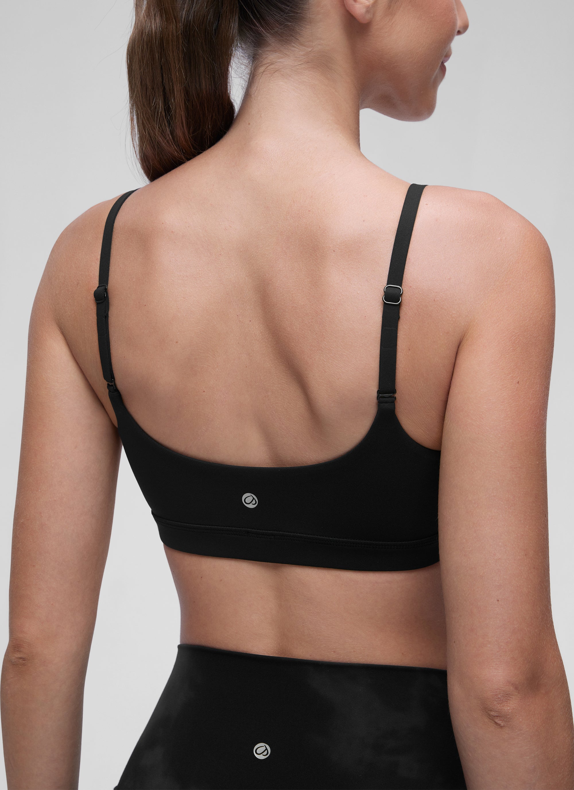 CRZ YOGA Butterluxe Damen Verstellbar Spaghetti Träger Sport BH Schwarz