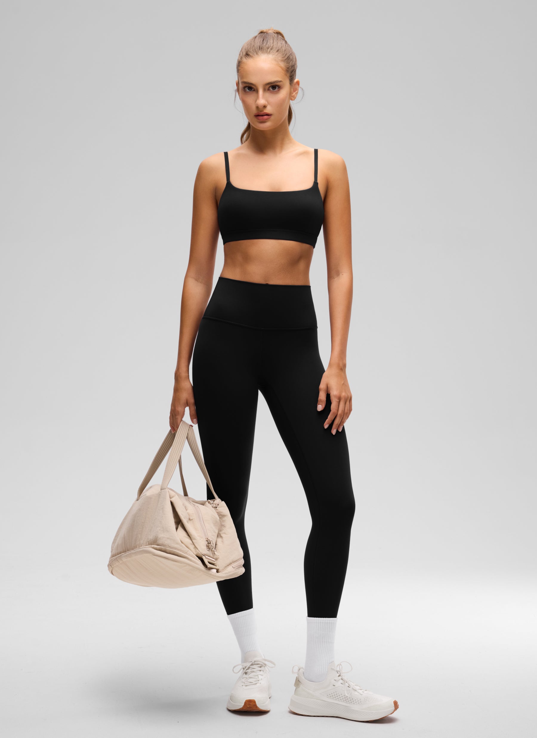 CRZ YOGA Butterluxe Damen Verstellbar Spaghetti Träger Sport BH Schwarz