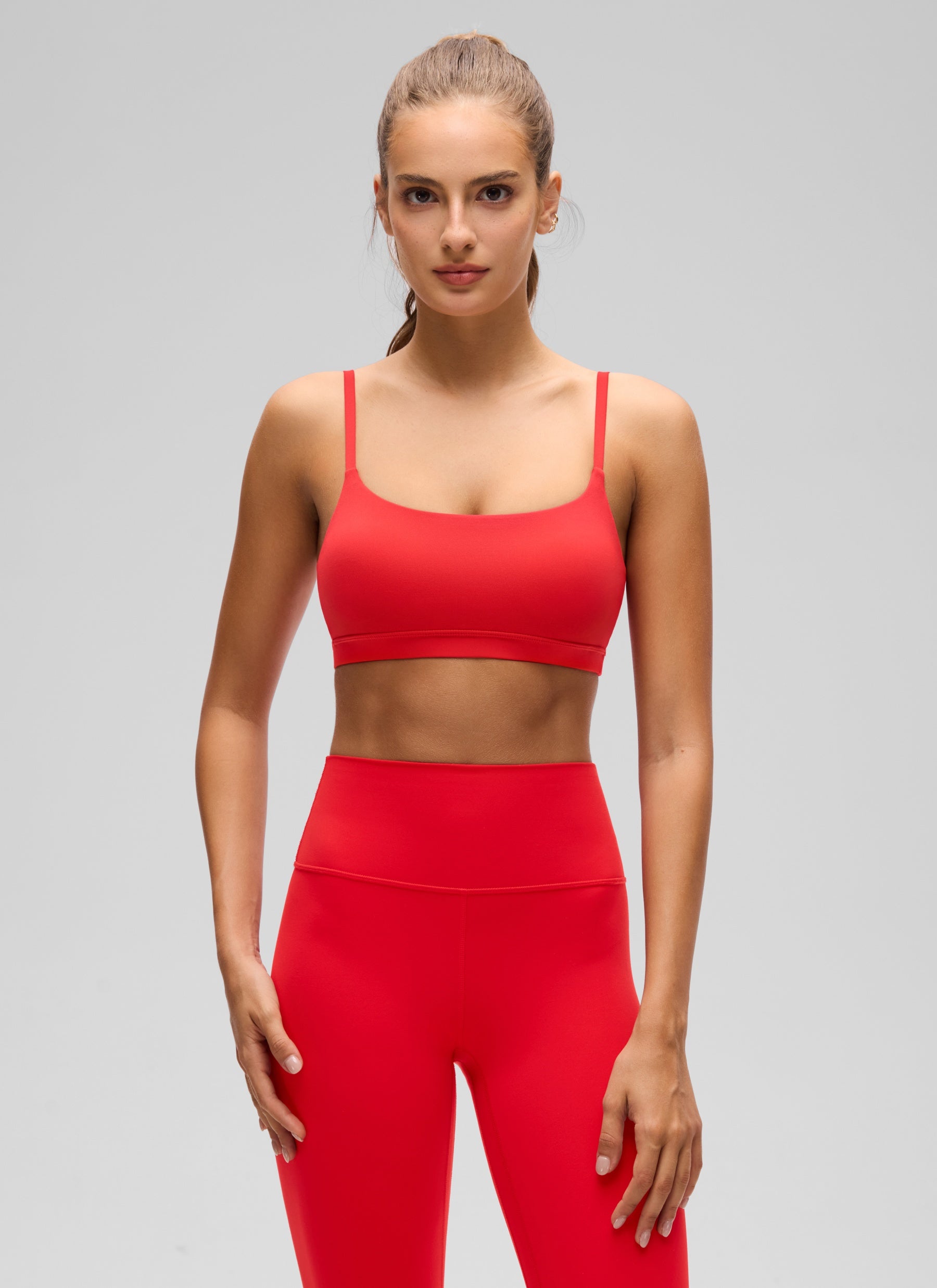 CRZ YOGA Butterluxe Damen Verstellbar Spaghetti Träger Sport BH Tiefrot