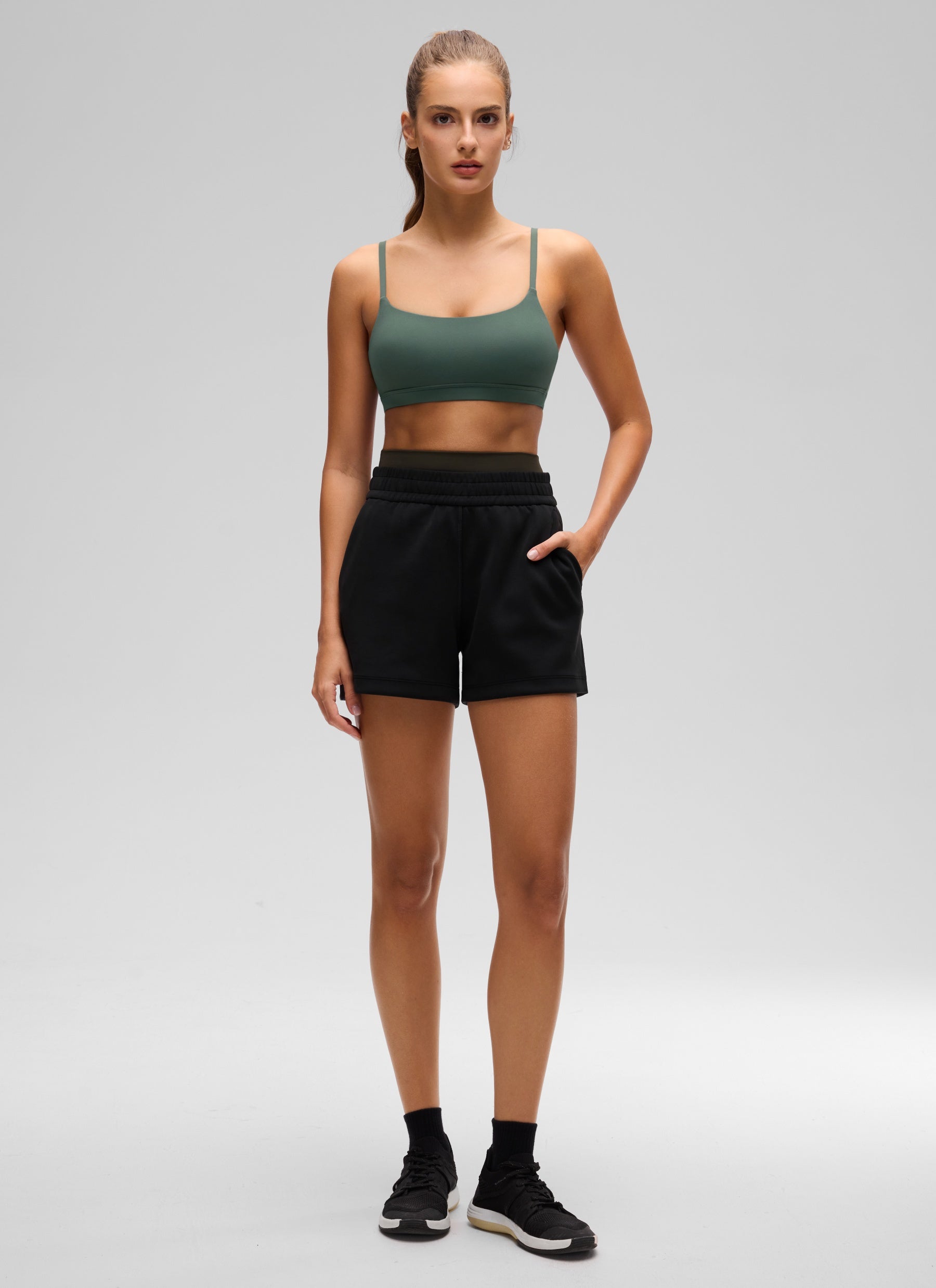 CRZ YOGA Butterluxe Damen Verstellbar Spaghetti Träger Sport BH Dunkles Waldgrün