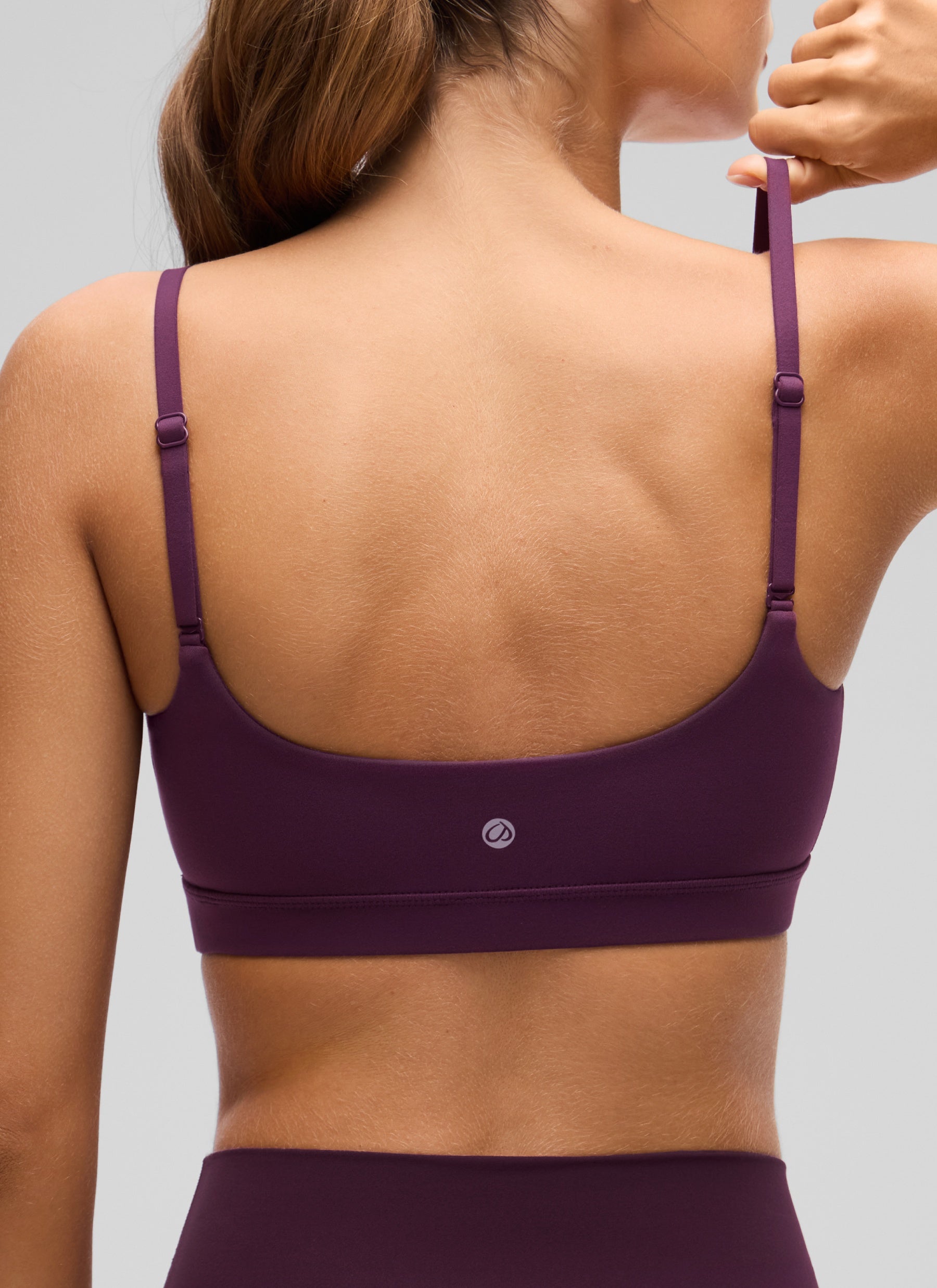 CRZ YOGA Butterluxe Damen Verstellbar Spaghetti Träger Sport BH Dunkellila