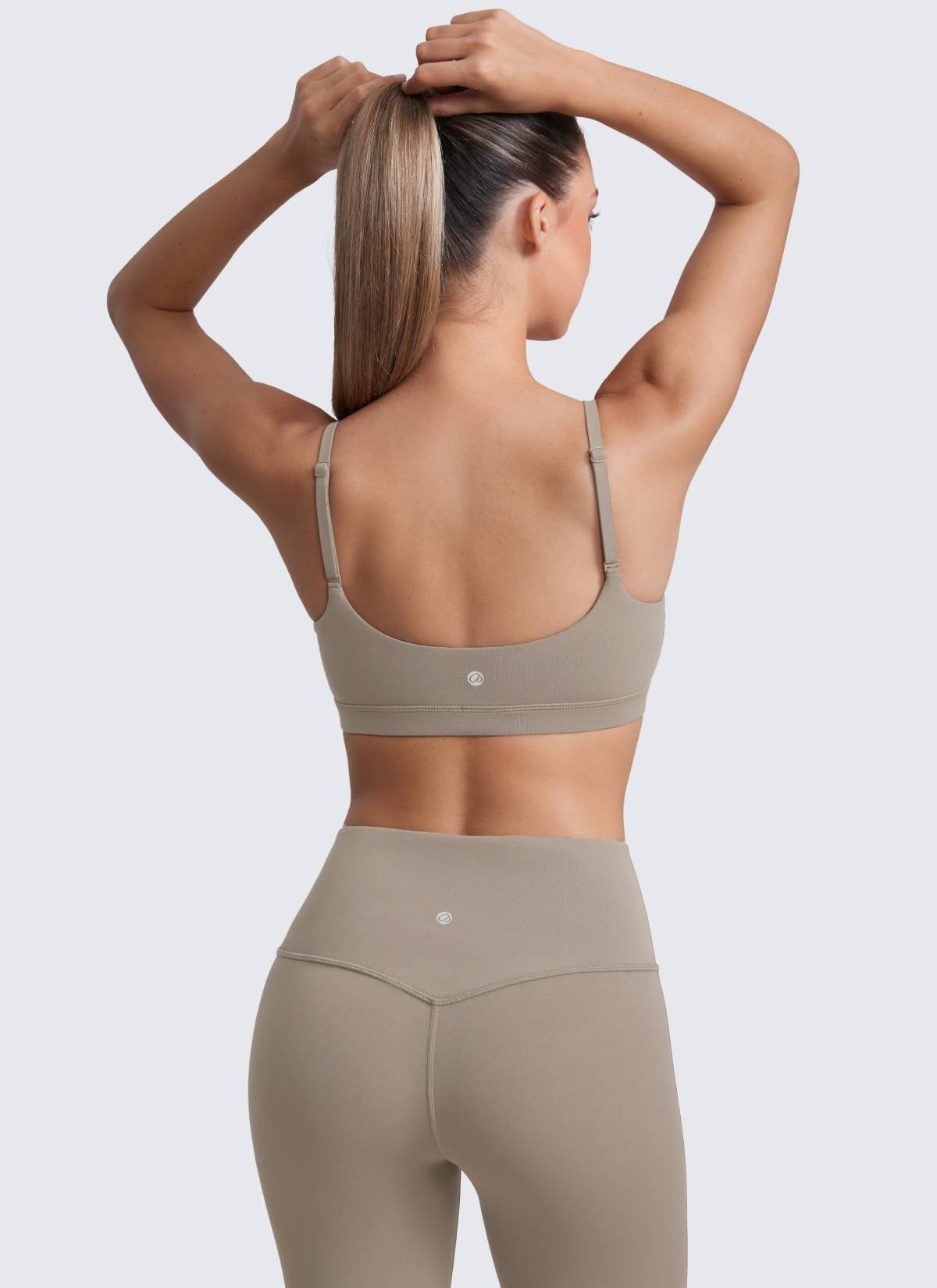 CRZ YOGA Butterluxe Damen Verstellbar Spaghetti Träger Sport BH Warmes Aschgrau