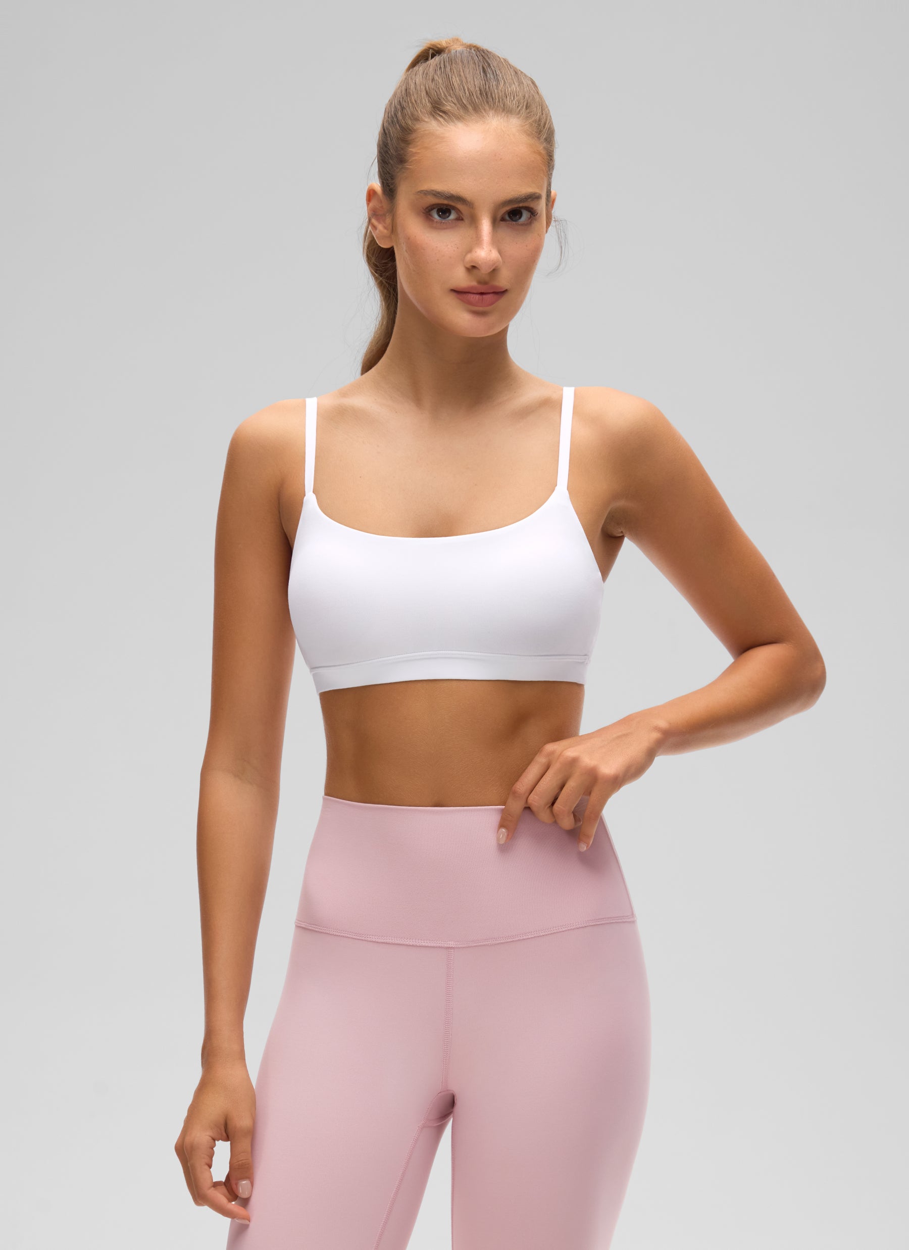 CRZ YOGA Butterluxe Damen Verstellbar Spaghetti Träger Sport BH Weiss @model_info:T