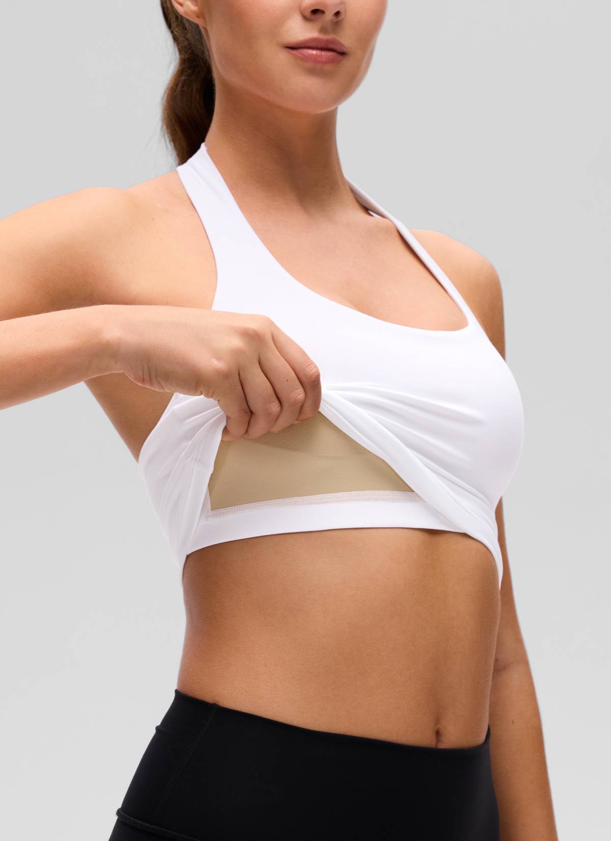 CRZ YOGA Butterluxe Damen Neckholder Rückenfrei Sport BH Ohne Bügel Weiss