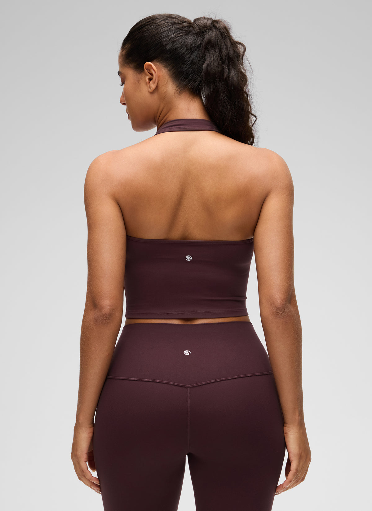 CRZ YOGA Butterluxe Damen Neckholder Rückenfrei Sport BH Ohne Bügel Reife Pflaume @model_info:Carol