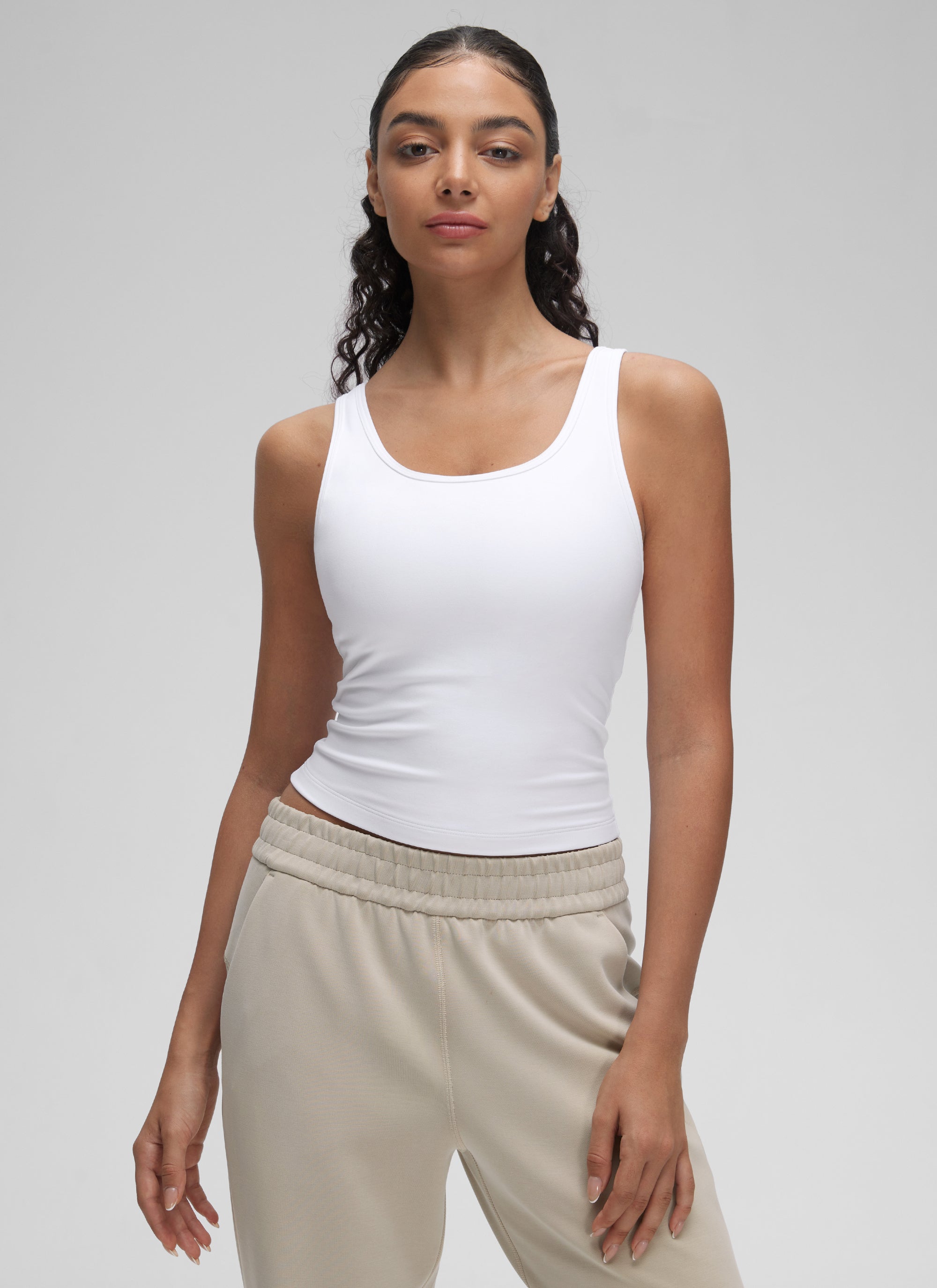 CRZ YOGA Damen Butterluxe Ärmellose Doppelte Gefütterte Tanktop Weiss