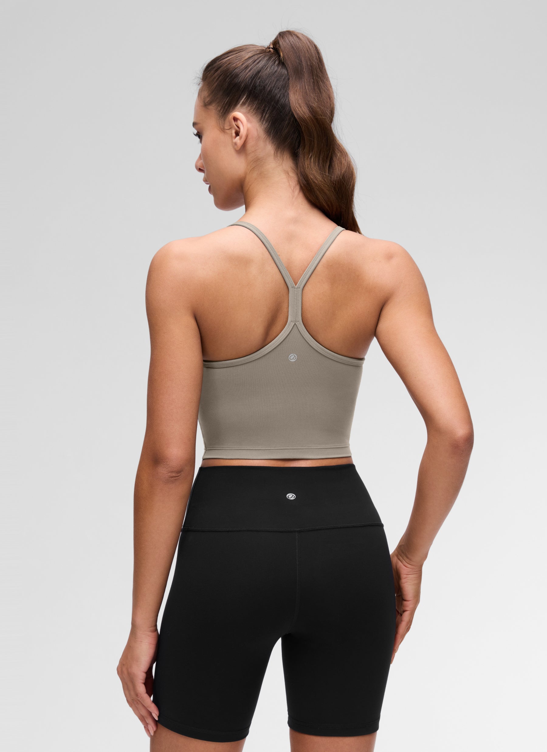 CRZ YOGA Damen Butterluxe Y Rücken Strappy Ohne Bügel Sport BH Warmes Aschgrau
