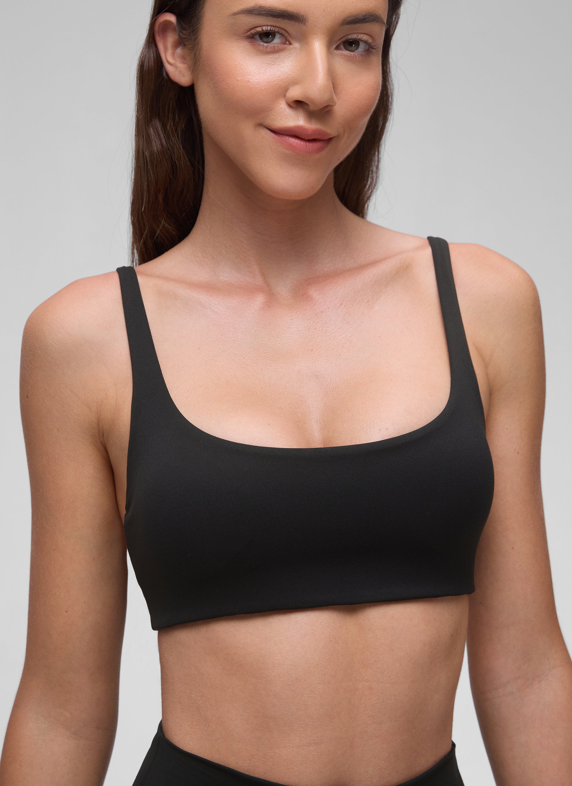 CRZ YOGA Damen Butterluxe Cami mit quadratischem Ausschnitt Mini-BH Schwarz