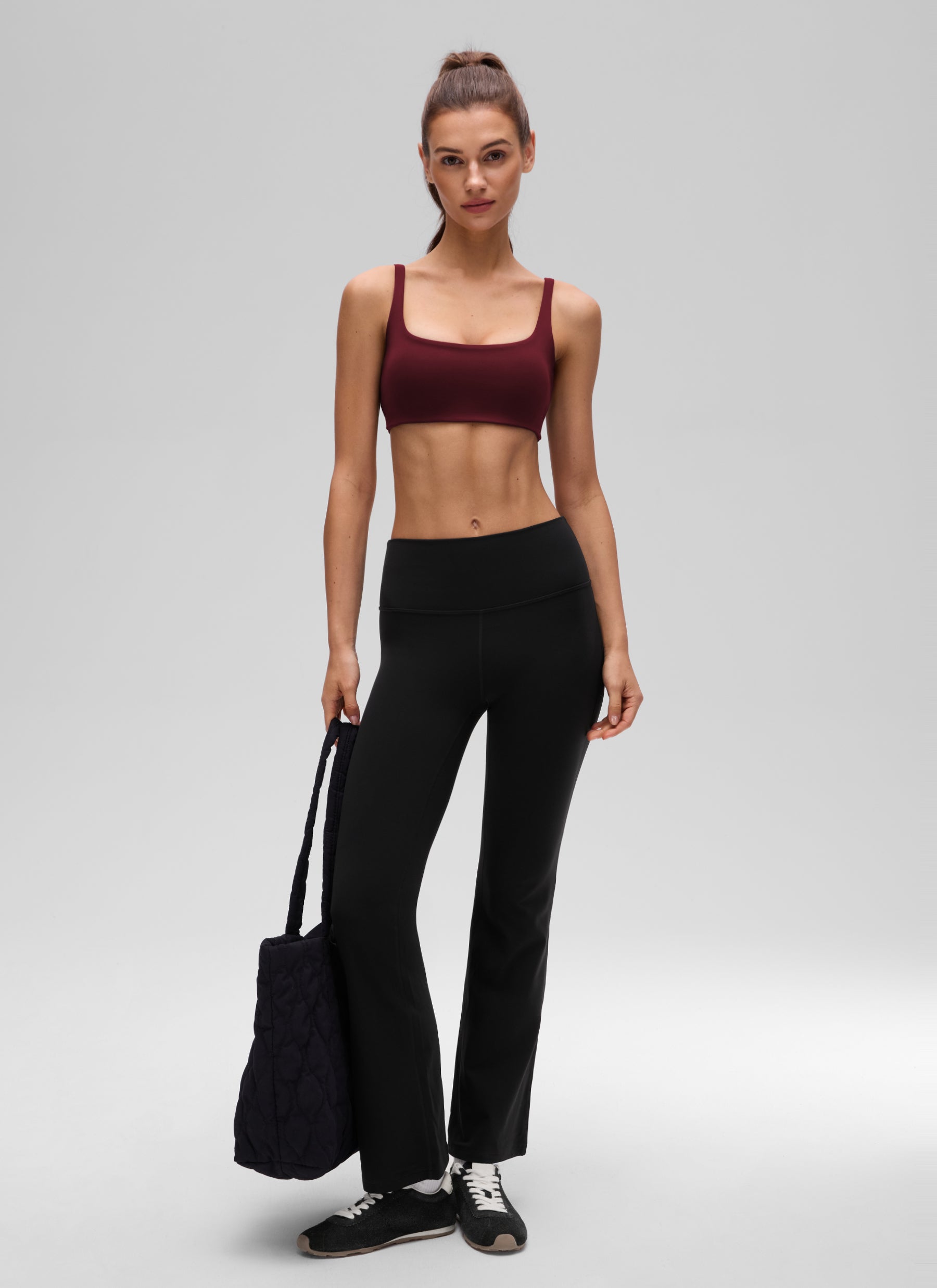 CRZ YOGA Damen Butterluxe Cami mit quadratischem Ausschnitt Mini-BH Roter Merlot