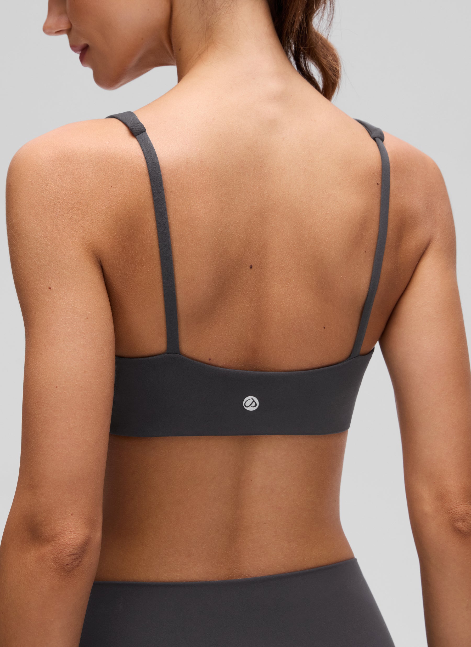 CRZ YOGA Damen Butterluxe Cami mit quadratischem Ausschnitt Mini-BH Mysteriöses Grau