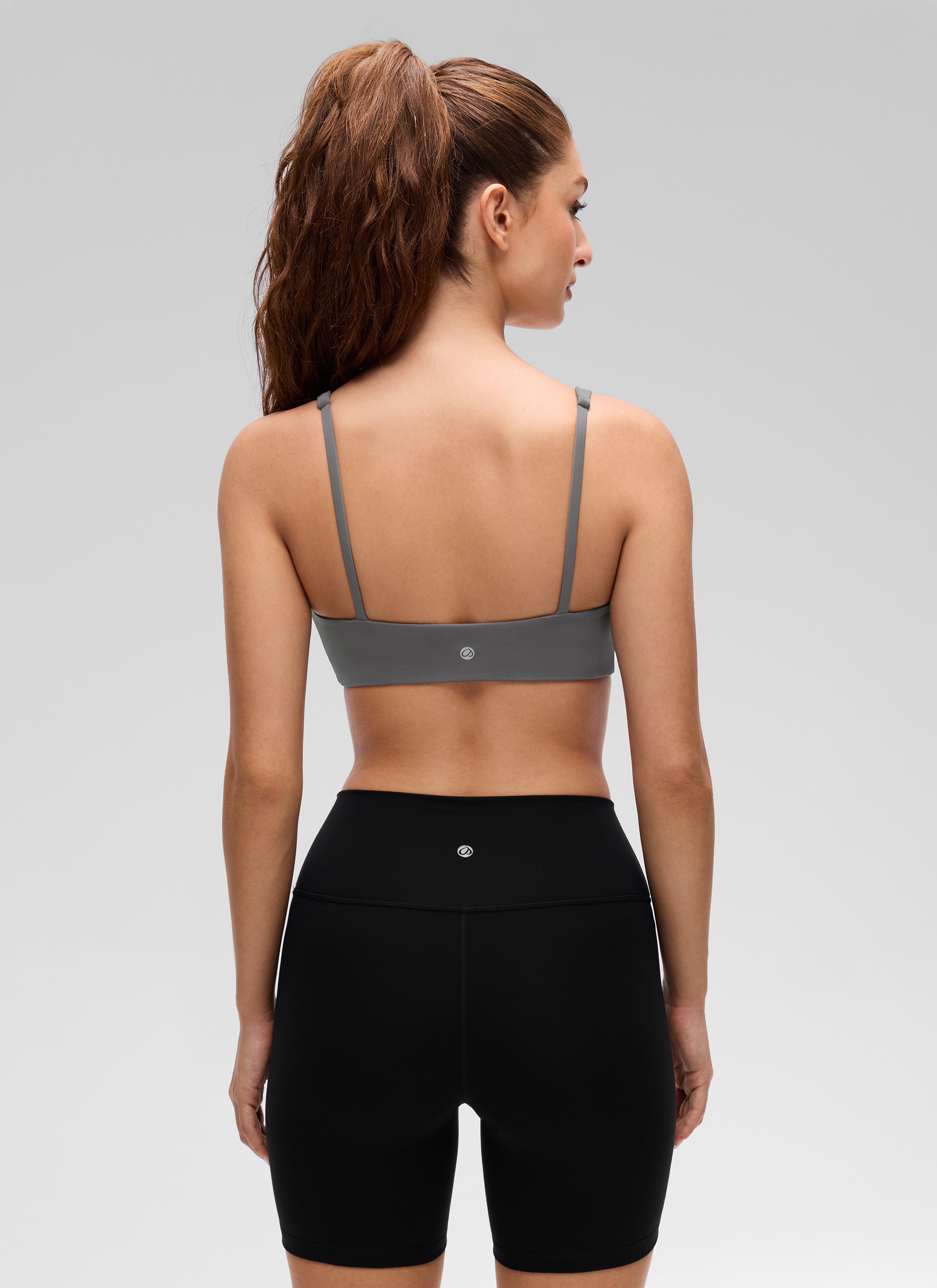 CRZ YOGA Damen Butterluxe Cami mit quadratischem Ausschnitt Mini-BH Aschgrau