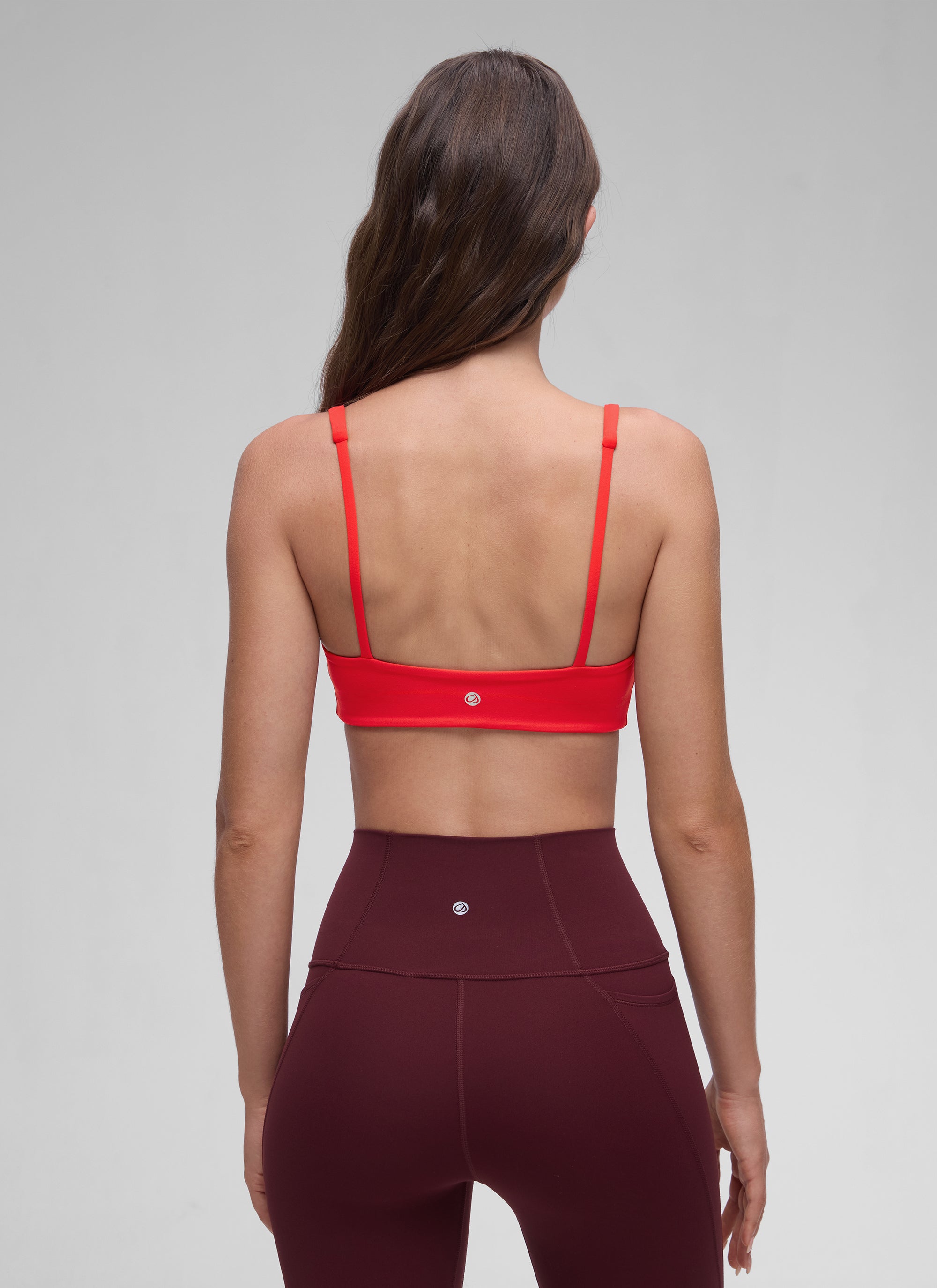 CRZ YOGA Damen Butterluxe Cami mit quadratischem Ausschnitt Mini-BH Tiefrot