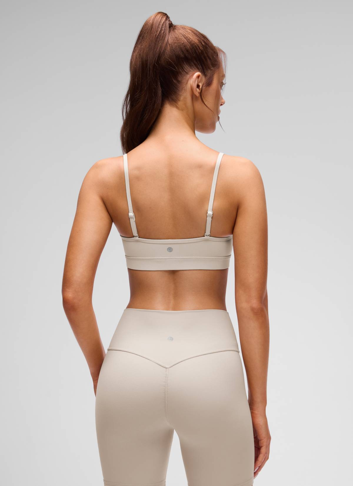 CRZ YOGA Damen Butterluxe V-Ausschnitt Verstellbar Spaghetti Sport BH Mojave-Braun