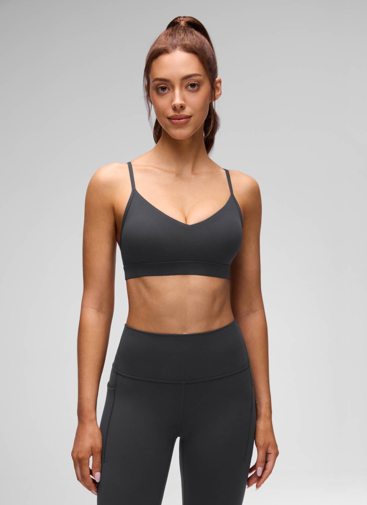 CRZ YOGA Damen Butterluxe V-Ausschnitt Verstellbar Spaghetti Sport BH Mysteriöses Grau