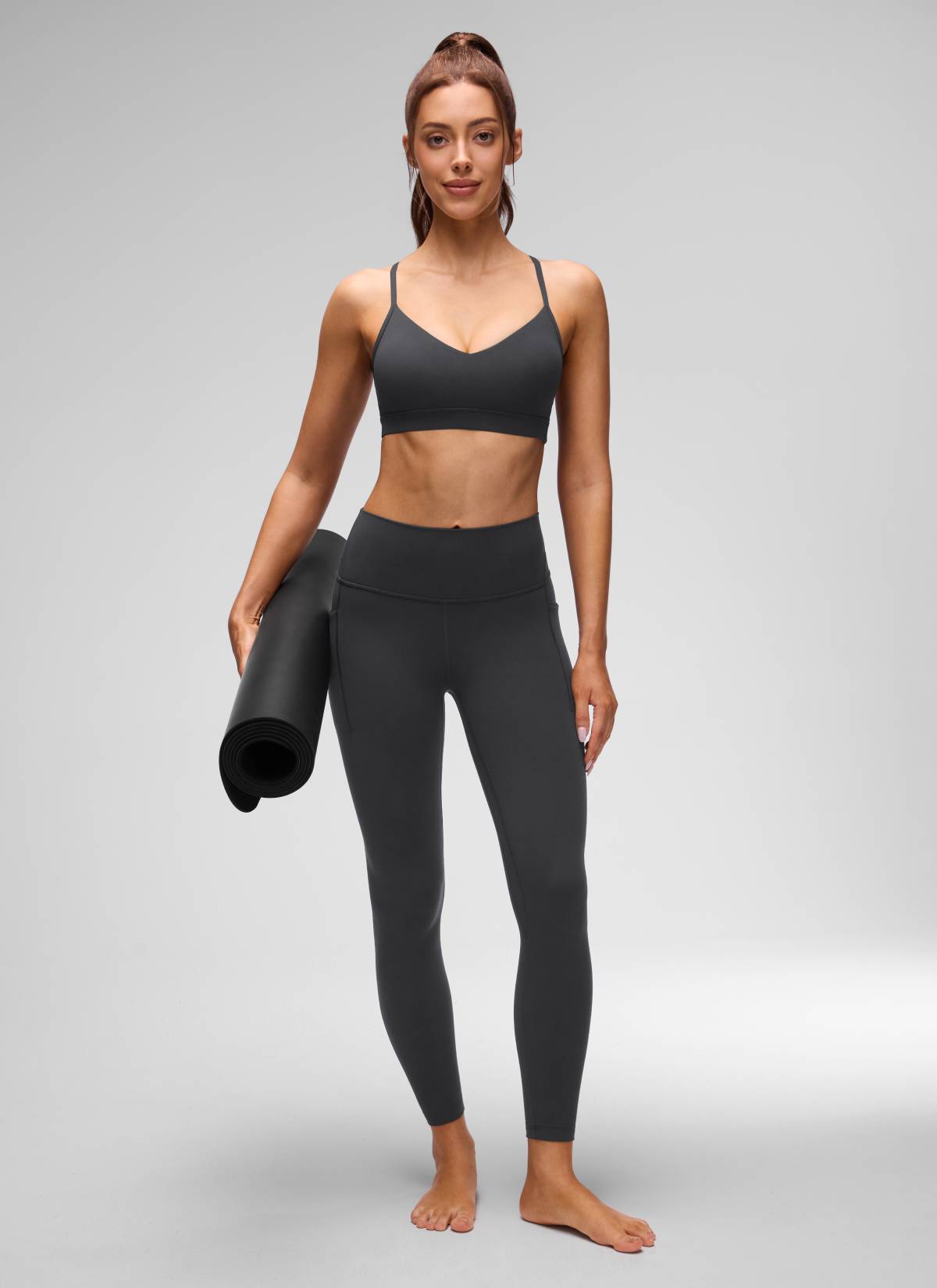 CRZ YOGA Damen Butterluxe V-Ausschnitt Verstellbar Spaghetti Sport BH Mysteriöses Grau