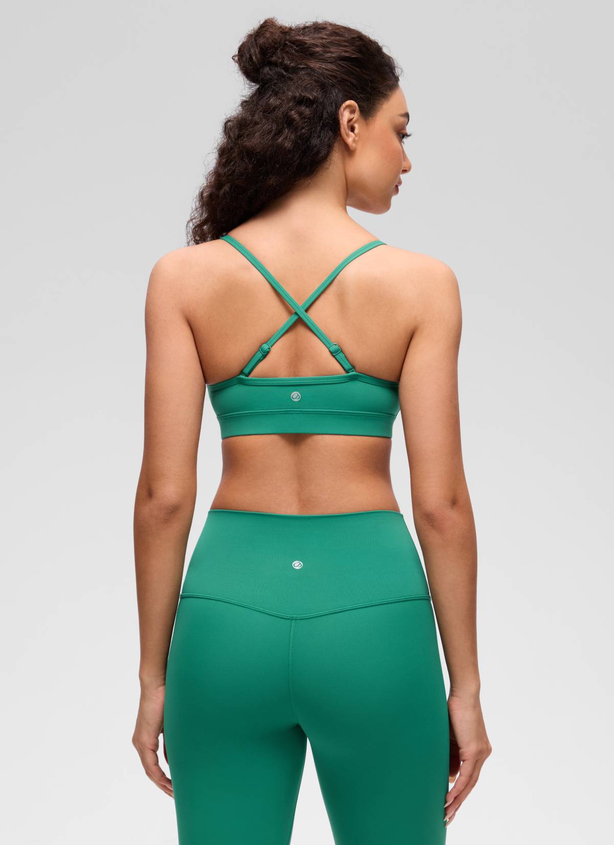 CRZ YOGA Damen Butterluxe V-Ausschnitt Verstellbar Spaghetti Sport BH Cascadia Grün