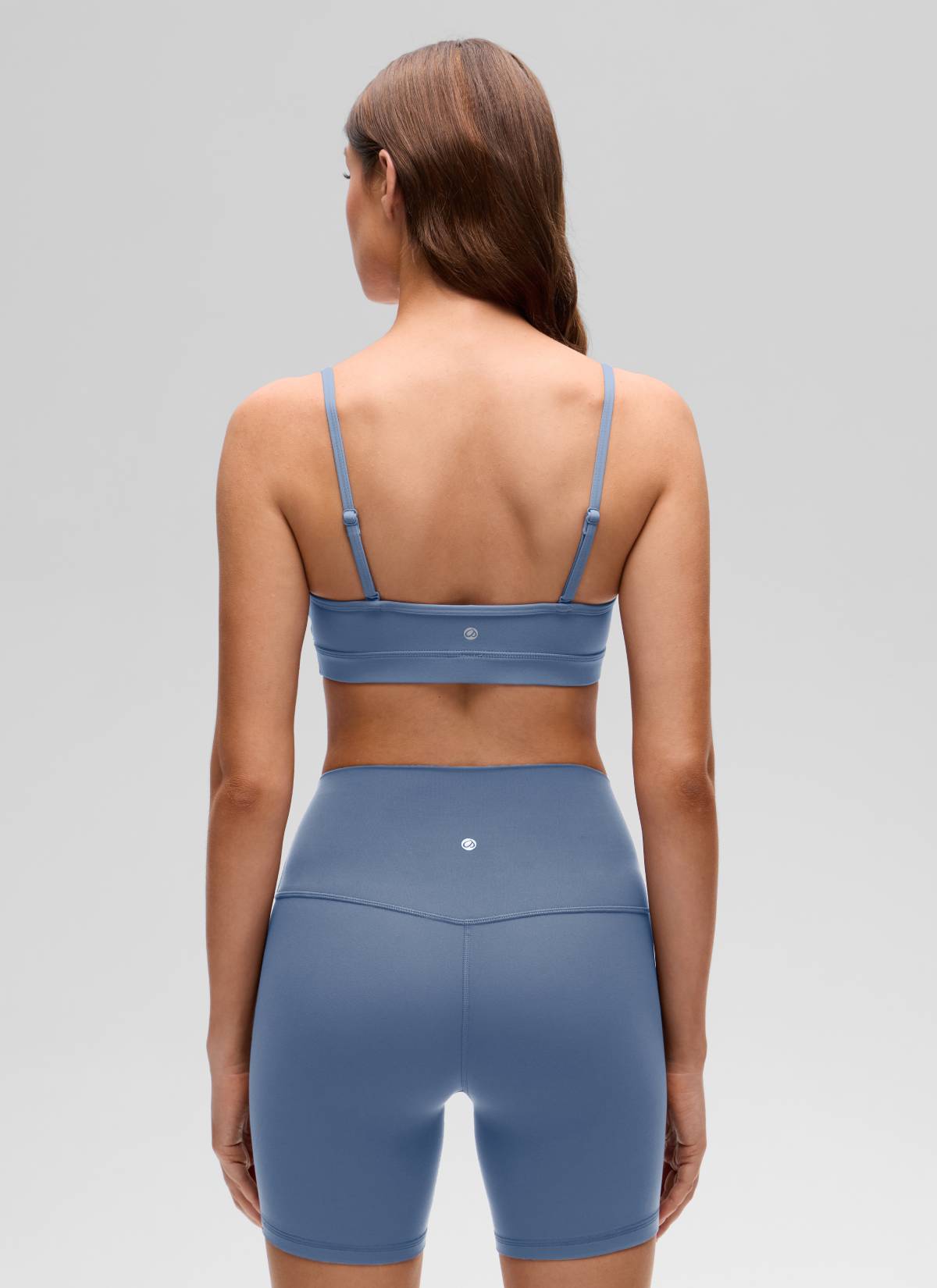 CRZ YOGA Damen Butterluxe V-Ausschnitt Verstellbar Spaghetti Sport BH Gewaschener Denim