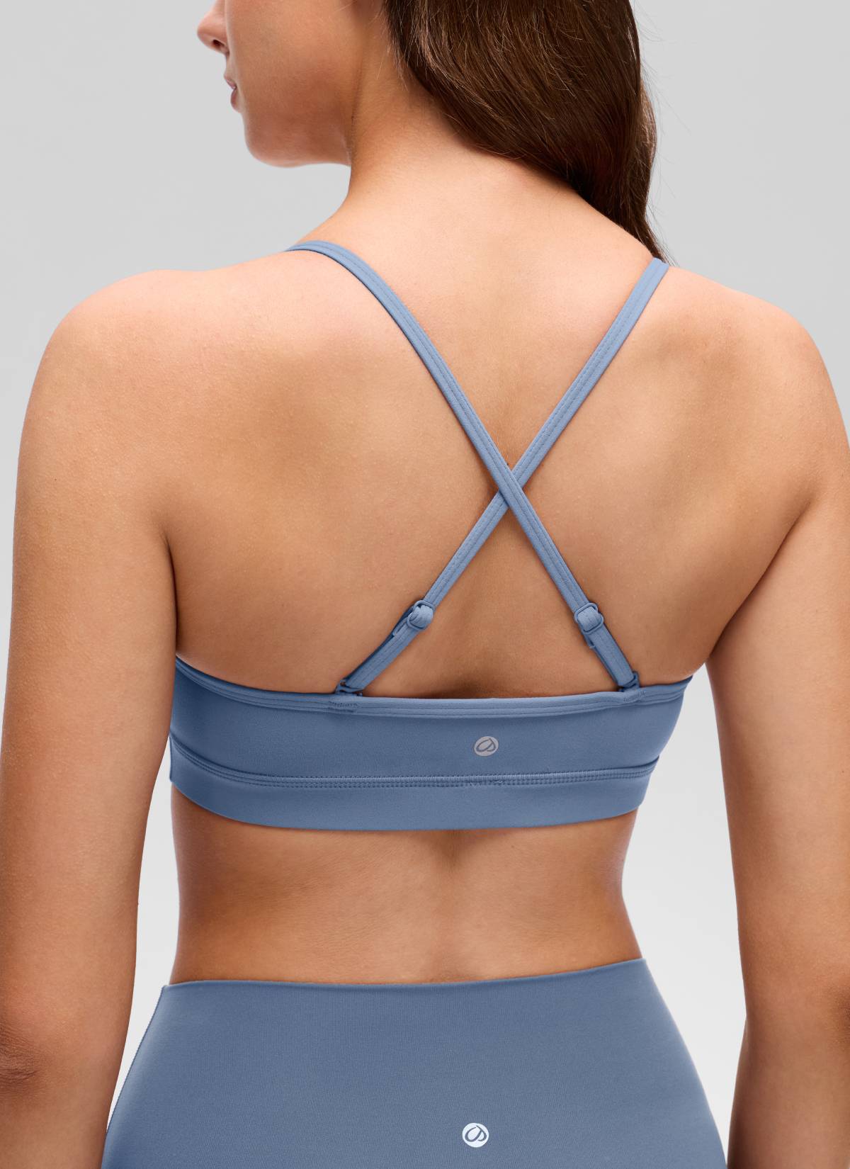 CRZ YOGA Damen Butterluxe V-Ausschnitt Verstellbar Spaghetti Sport BH Gewaschener Denim