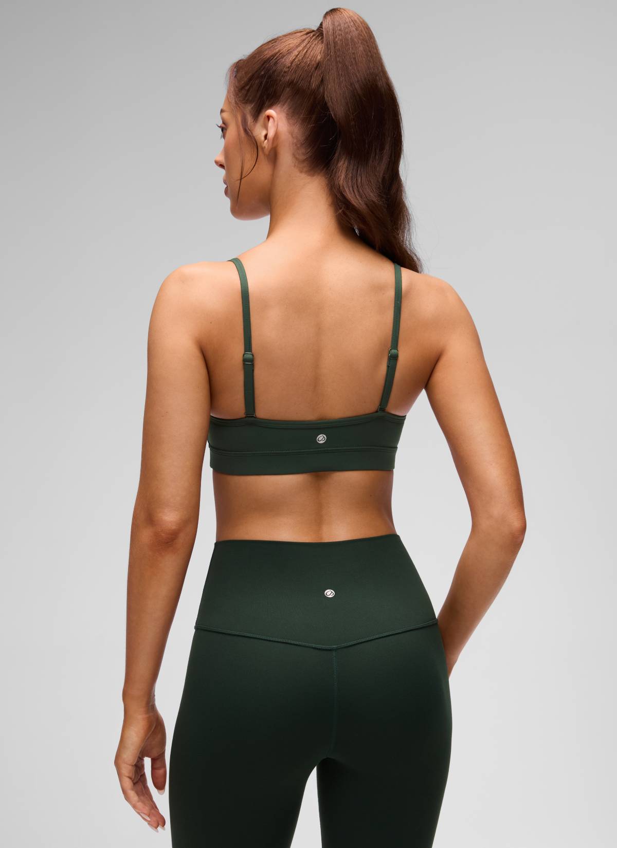 CRZ YOGA Damen Butterluxe V-Ausschnitt Verstellbar Spaghetti Sport BH Legende Grün