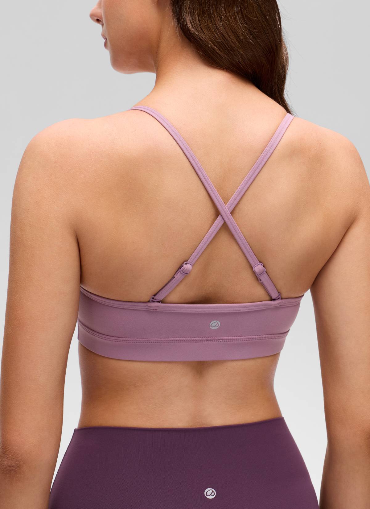 CRZ YOGA Damen Butterluxe V-Ausschnitt Verstellbar Spaghetti Sport BH Lavendel Hell