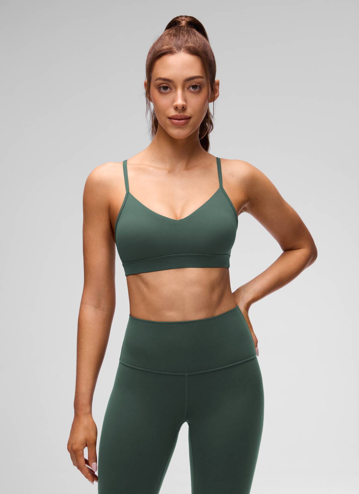 CRZ YOGA Damen Butterluxe V-Ausschnitt Verstellbar Spaghetti Sport BH Dunkles Waldgrün